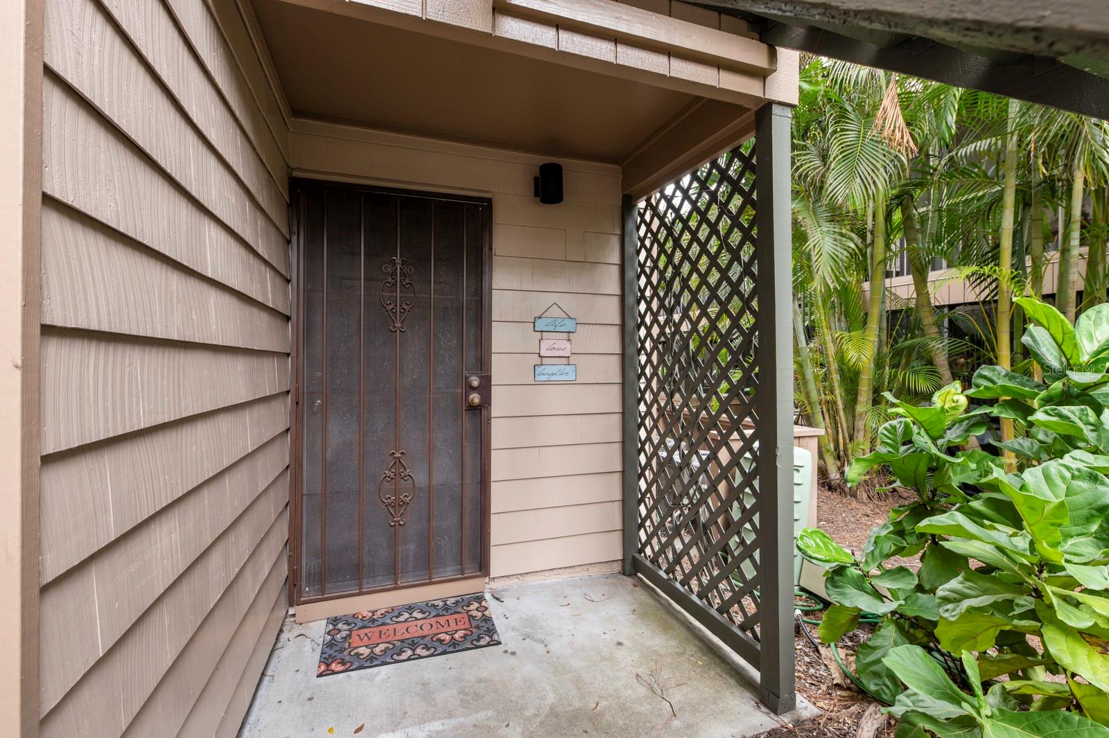 1720 GLENHOUSE DR #330, SARASOTA, FL, 34231