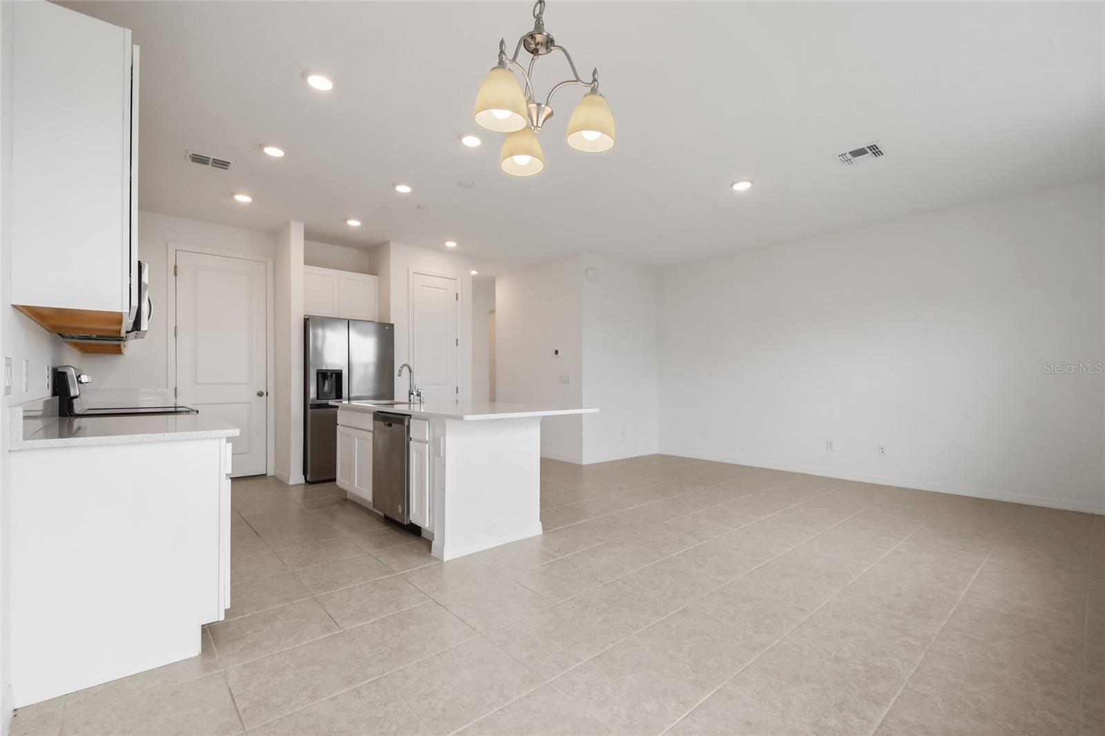 1609 PELICAN DR, DAVENPORT, FL, 33896