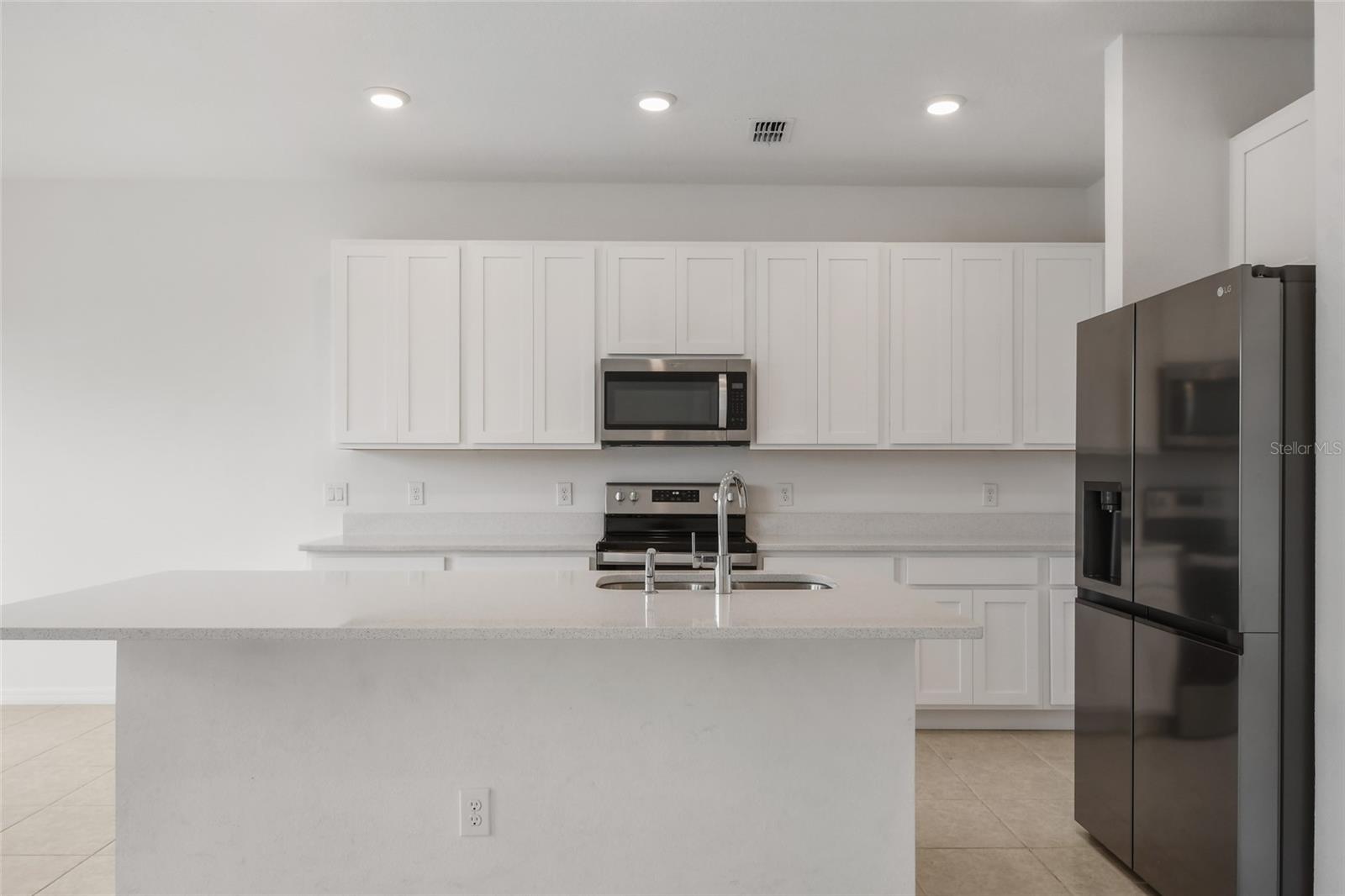 1609 PELICAN DR, DAVENPORT, FL, 33896