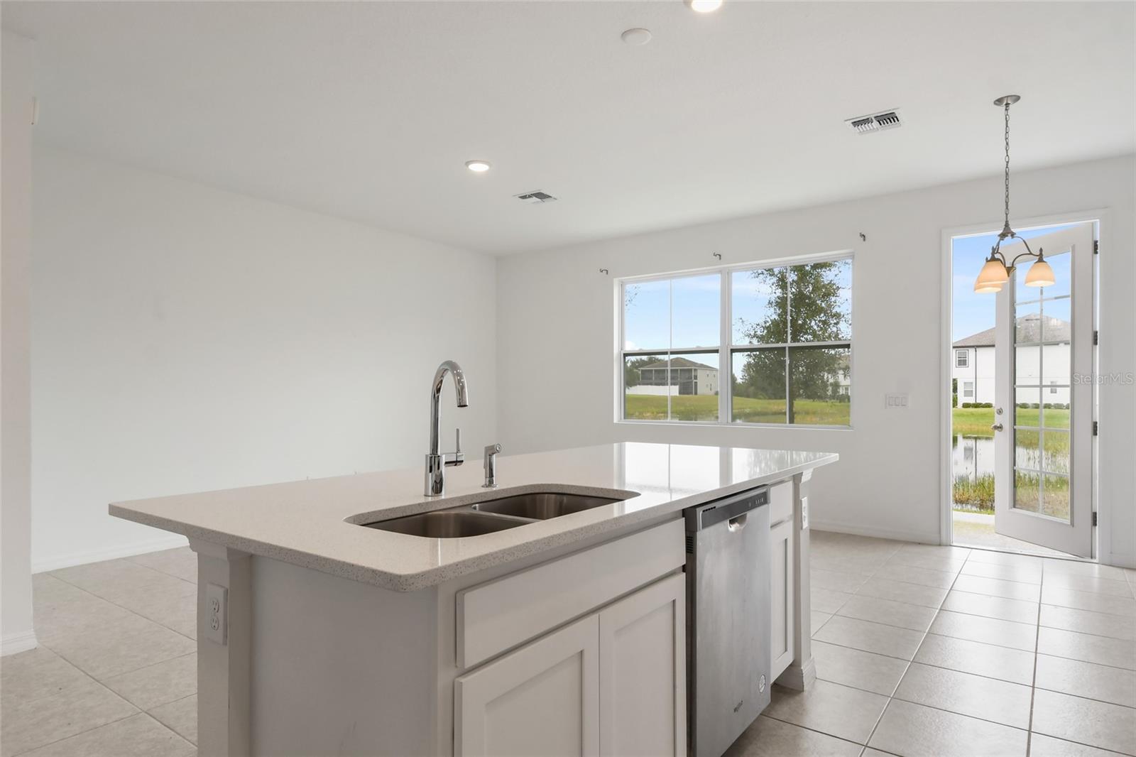 1609 PELICAN DR, DAVENPORT, FL, 33896