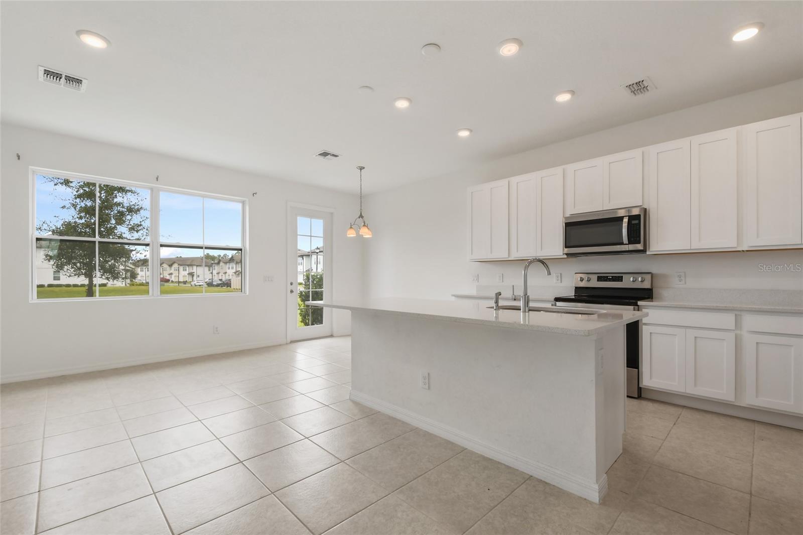 1609 PELICAN DR, DAVENPORT, FL, 33896