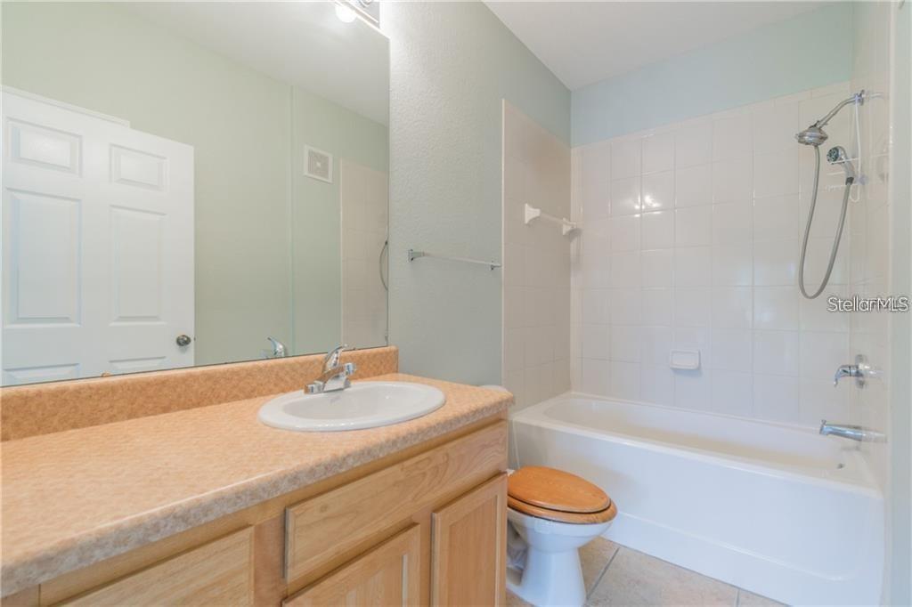 10203 COURTNEY PALMS BLVD #304, TAMPA, FL, 33619