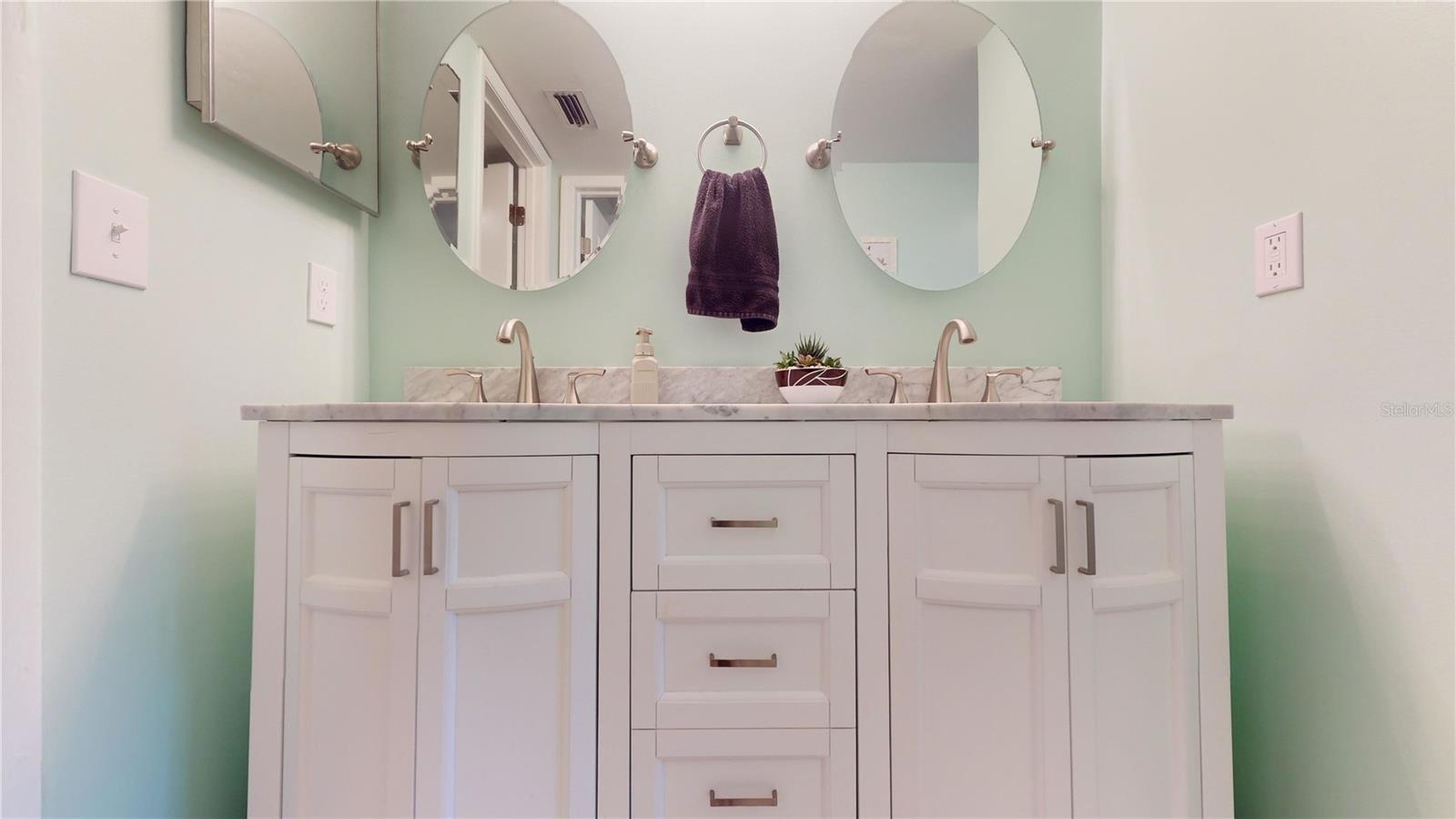 11 MID PINES CIR, PALM COAST, FL, 32137