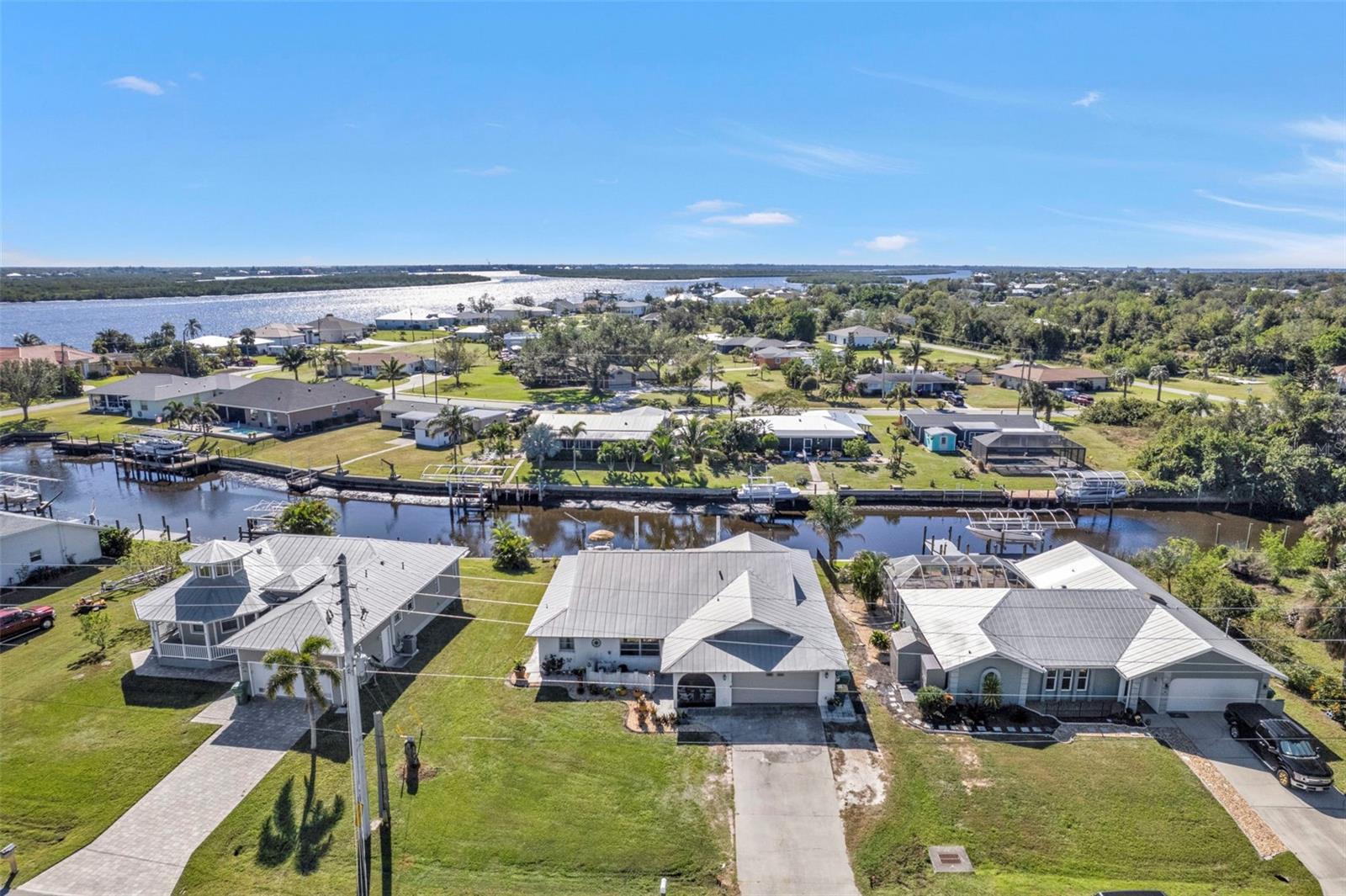 27409 VOYAGEUR DR, PUNTA GORDA, FL, 33983