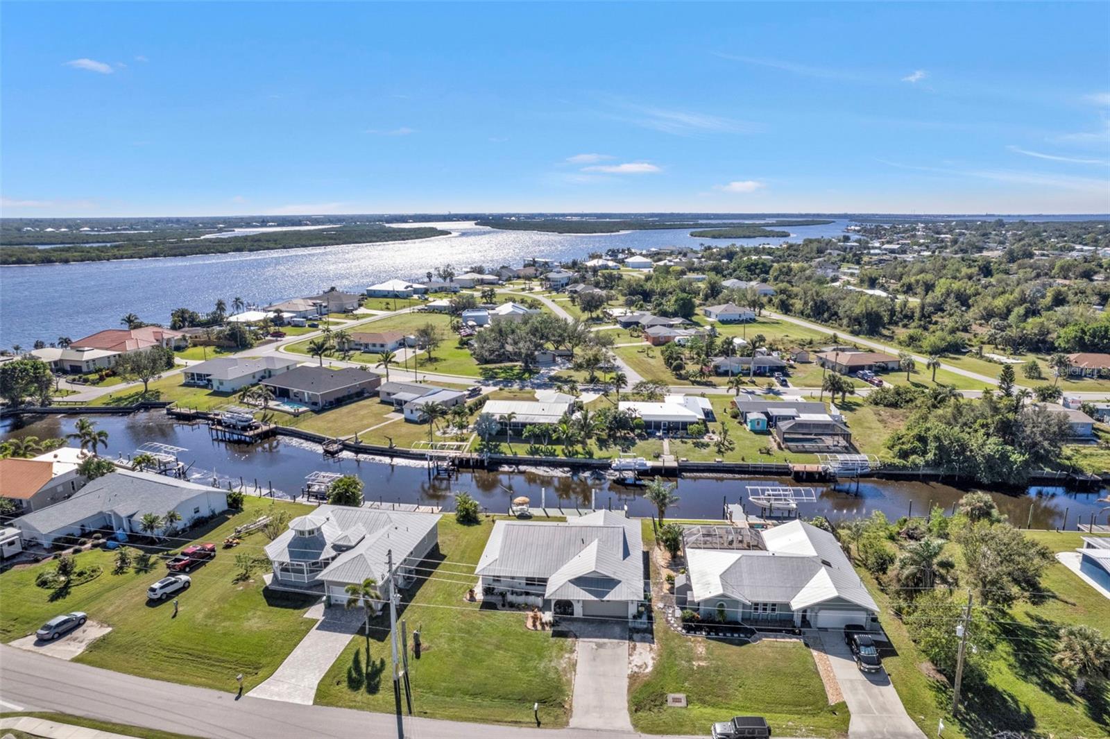 27409 VOYAGEUR DR, PUNTA GORDA, FL, 33983