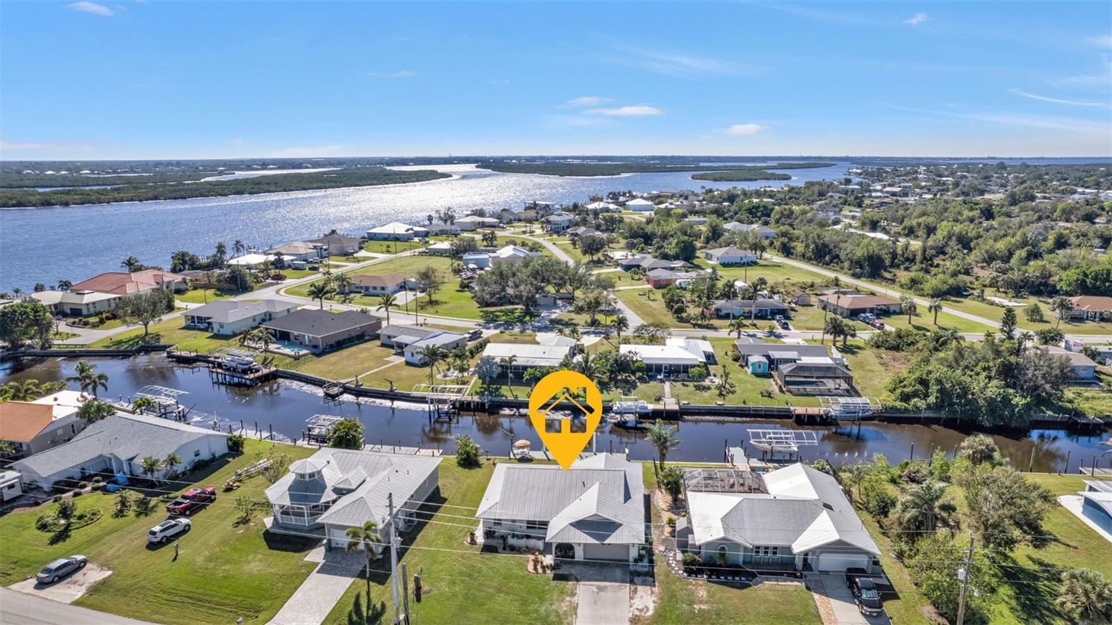 27409 VOYAGEUR DR, PUNTA GORDA, FL, 33983