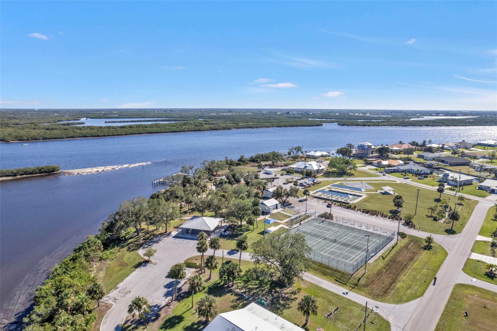 27409 VOYAGEUR DR, PUNTA GORDA, FL, 33983