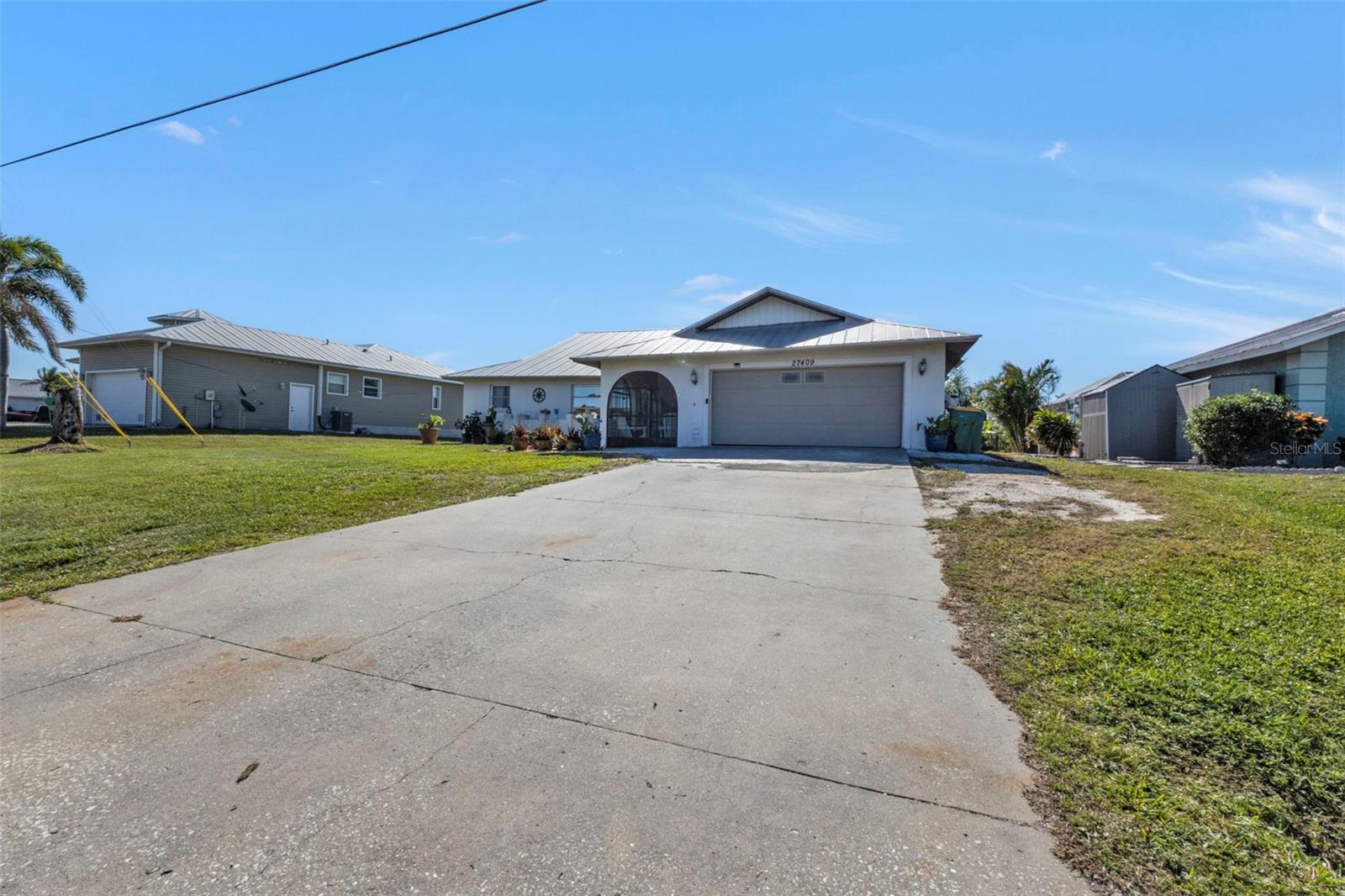 27409 VOYAGEUR DR, PUNTA GORDA, FL, 33983
