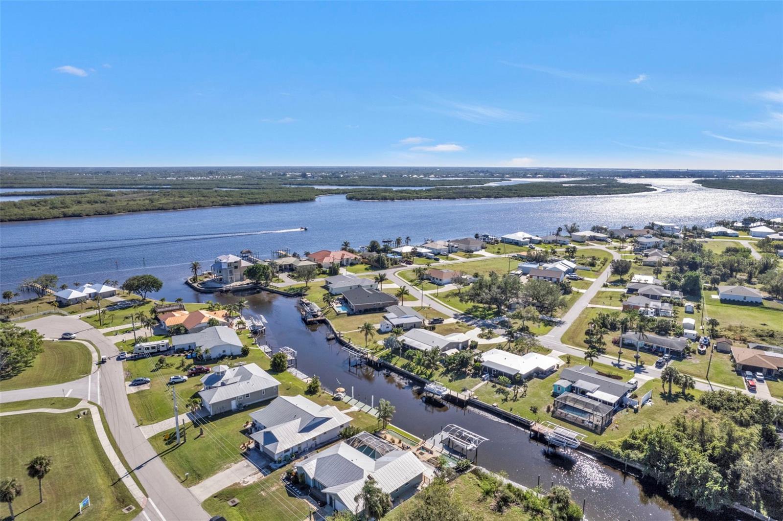 27409 VOYAGEUR DR, PUNTA GORDA, FL, 33983