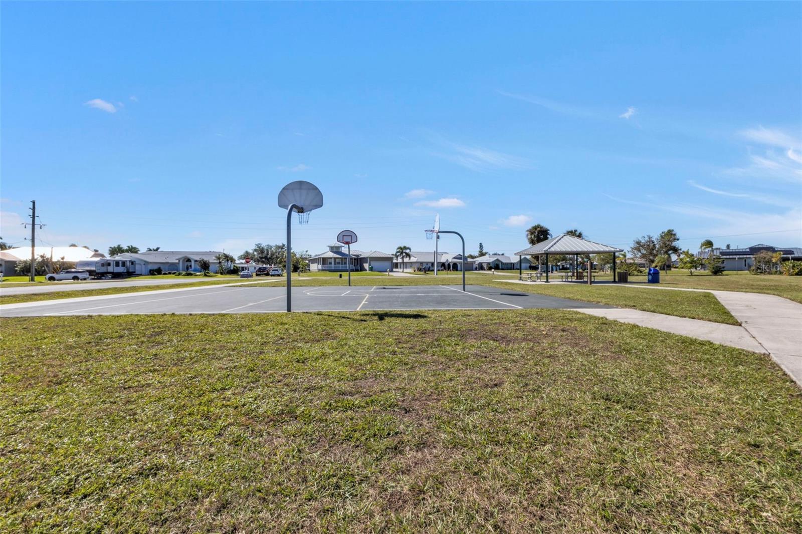 27409 VOYAGEUR DR, PUNTA GORDA, FL, 33983