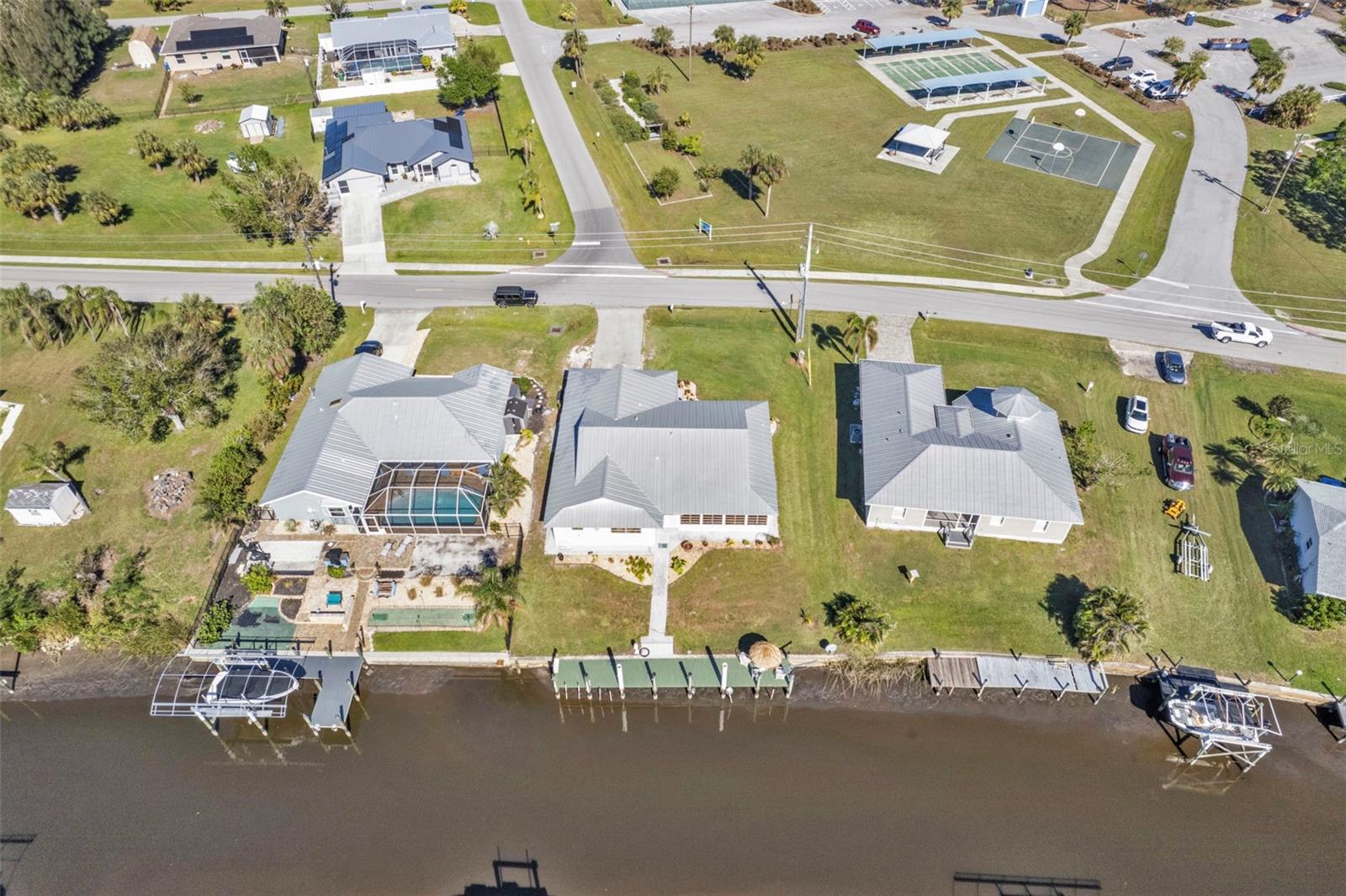 27409 VOYAGEUR DR, PUNTA GORDA, FL, 33983