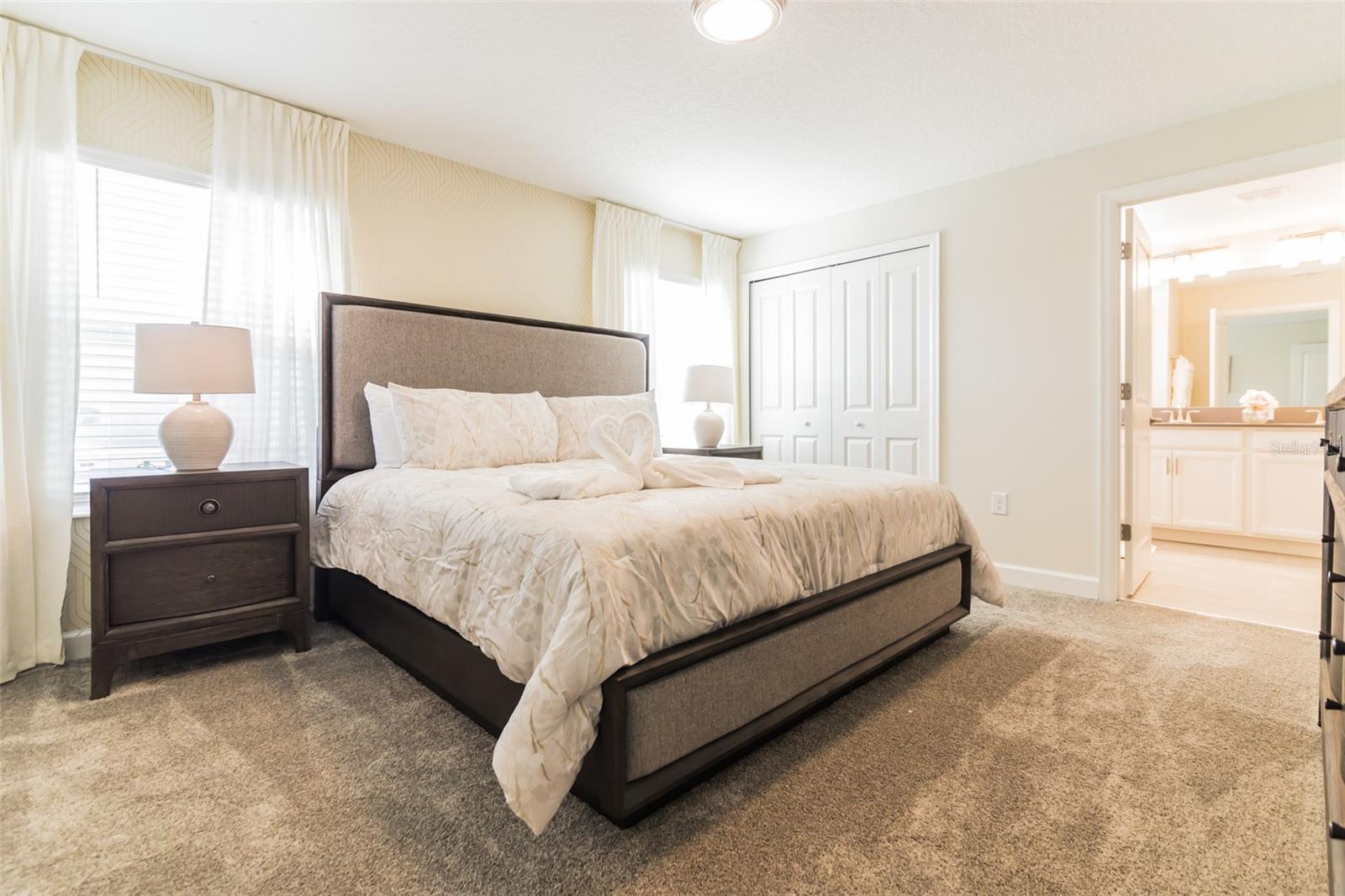 8943 CABOT CLIFFS DR, DAVENPORT, FL, 33896