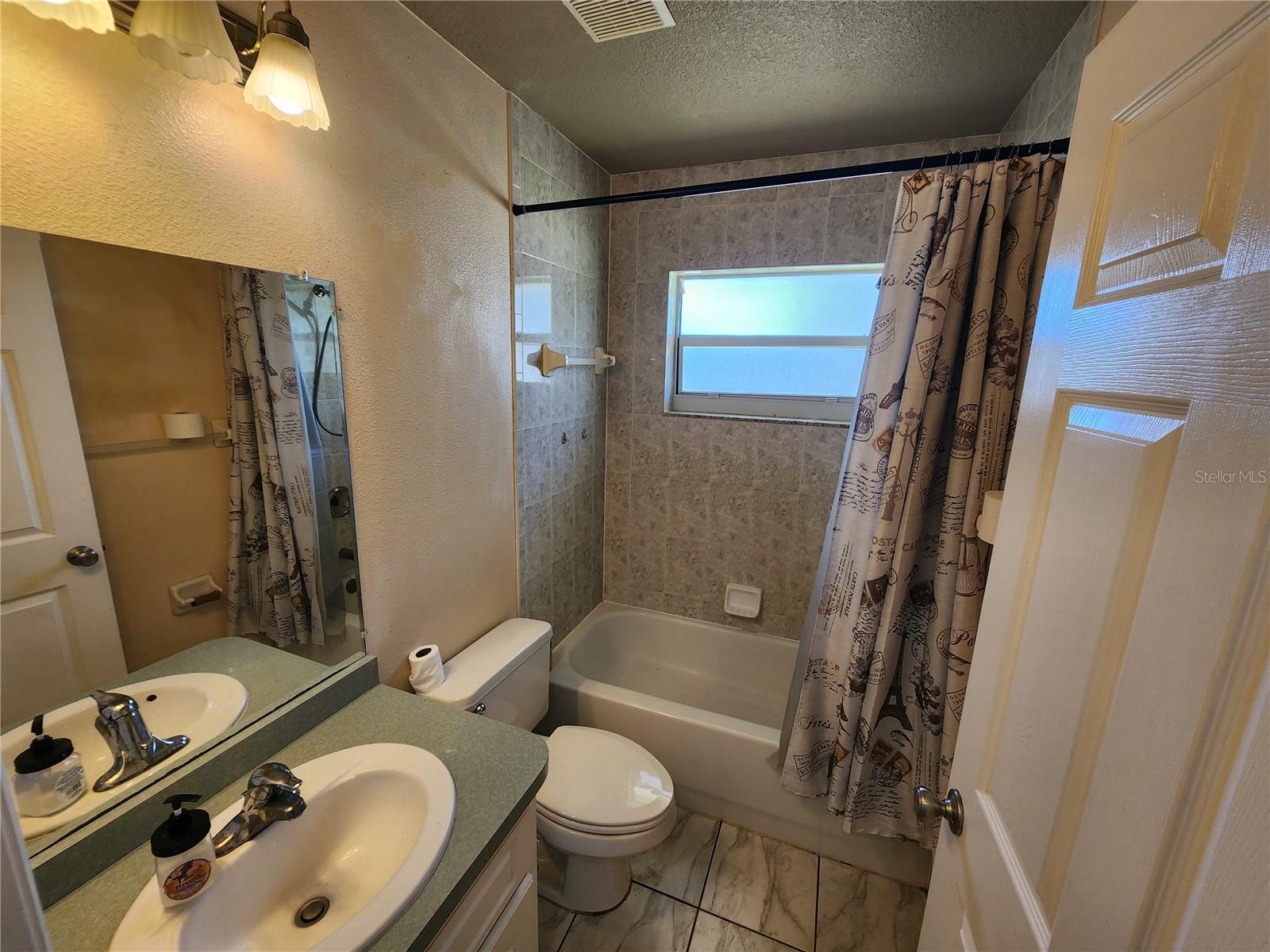 12070 SURREY AVE, PORT CHARLOTTE, FL, 33981