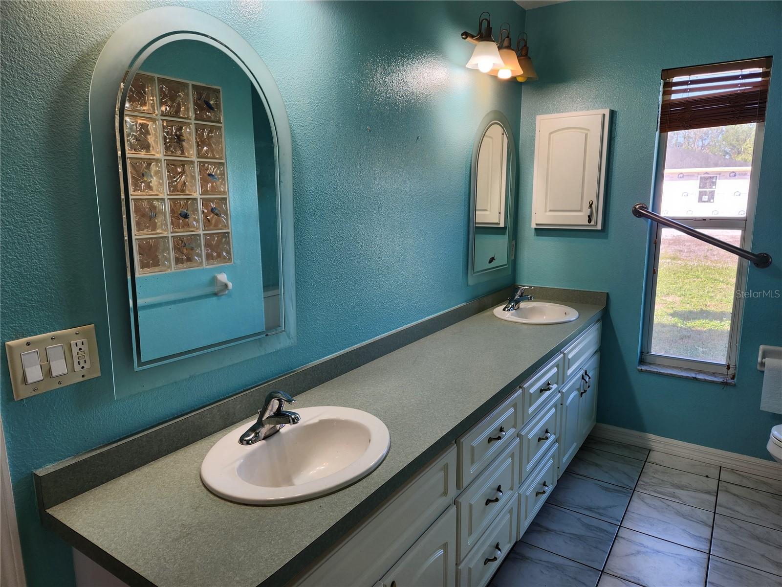 12070 SURREY AVE, PORT CHARLOTTE, FL, 33981