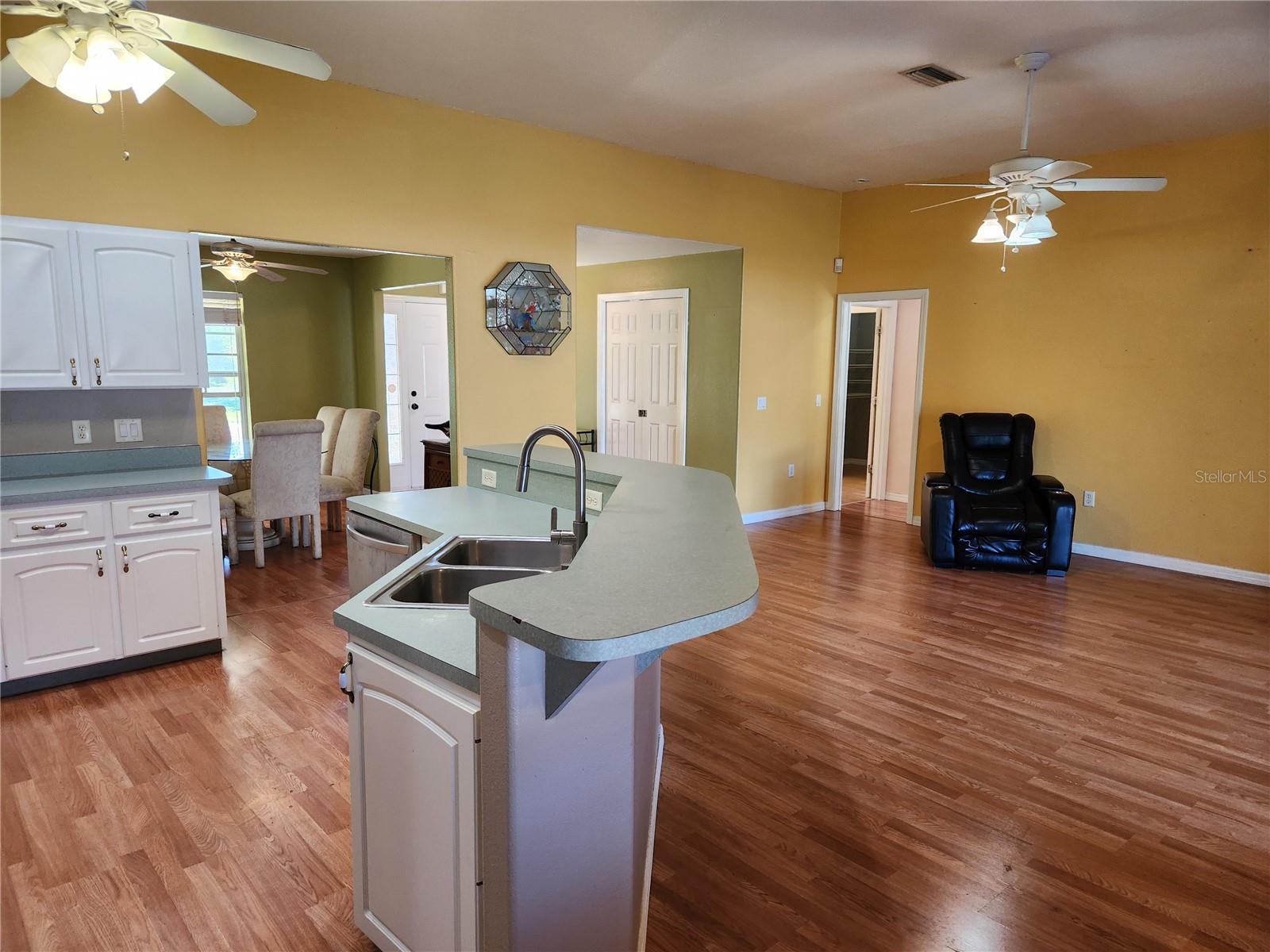 12070 SURREY AVE, PORT CHARLOTTE, FL, 33981