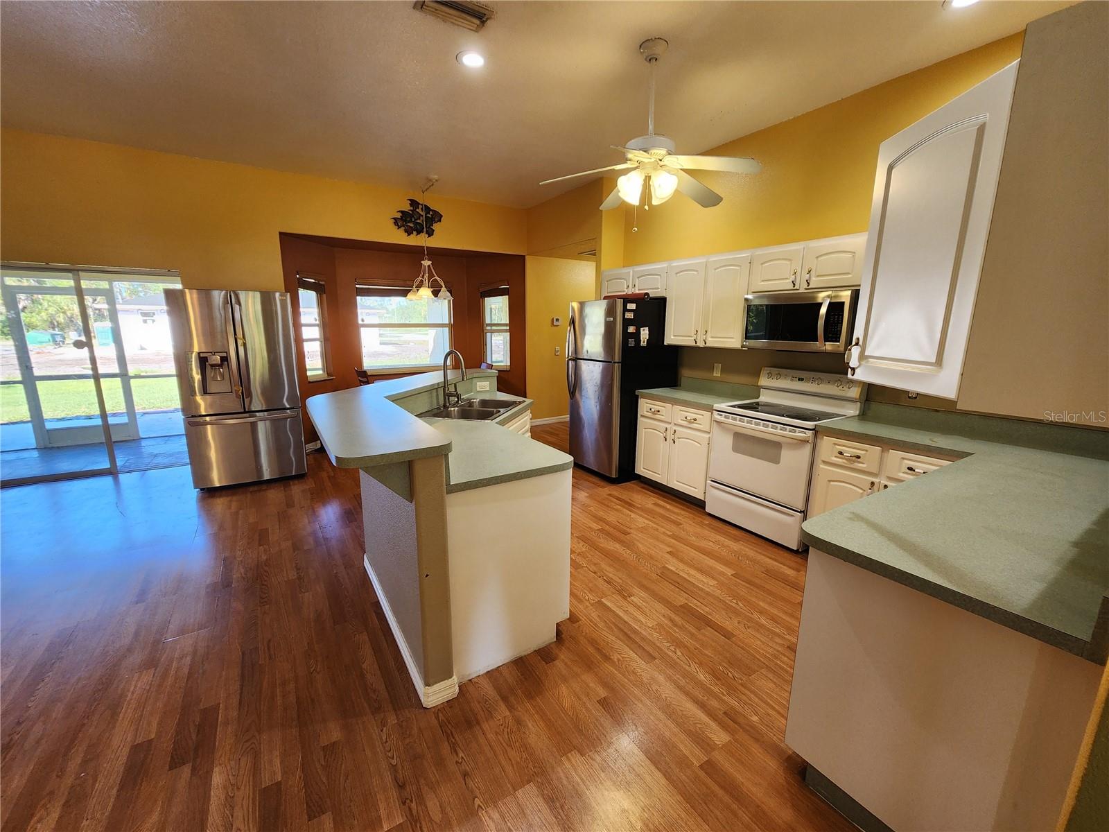 12070 SURREY AVE, PORT CHARLOTTE, FL, 33981