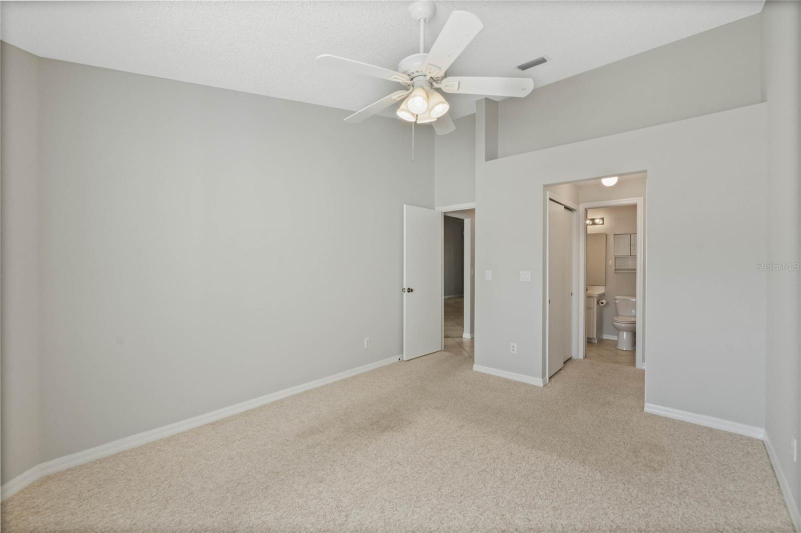 26613 RACQUET CIR, LEESBURG, FL, 34748