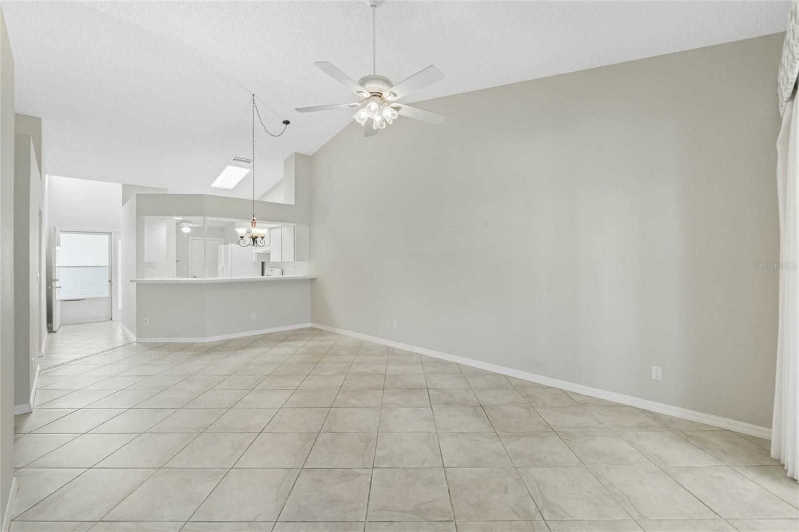 26613 RACQUET CIR, LEESBURG, FL, 34748