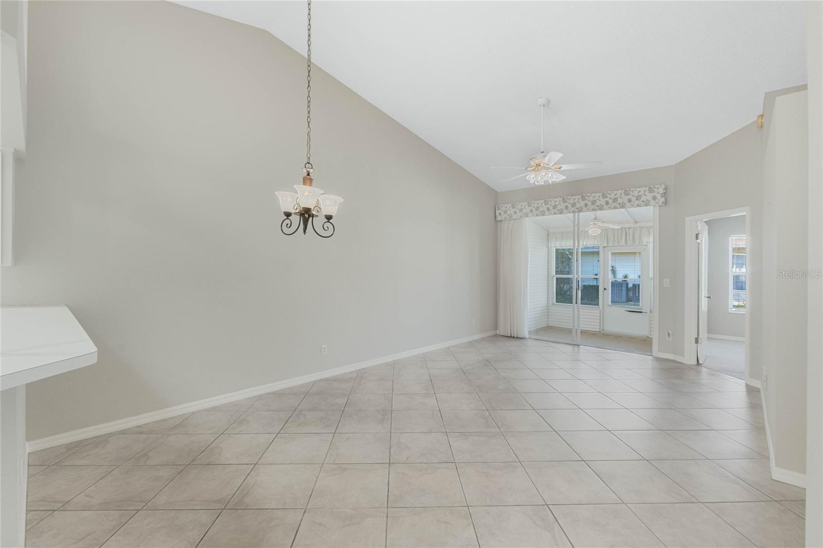26613 RACQUET CIR, LEESBURG, FL, 34748