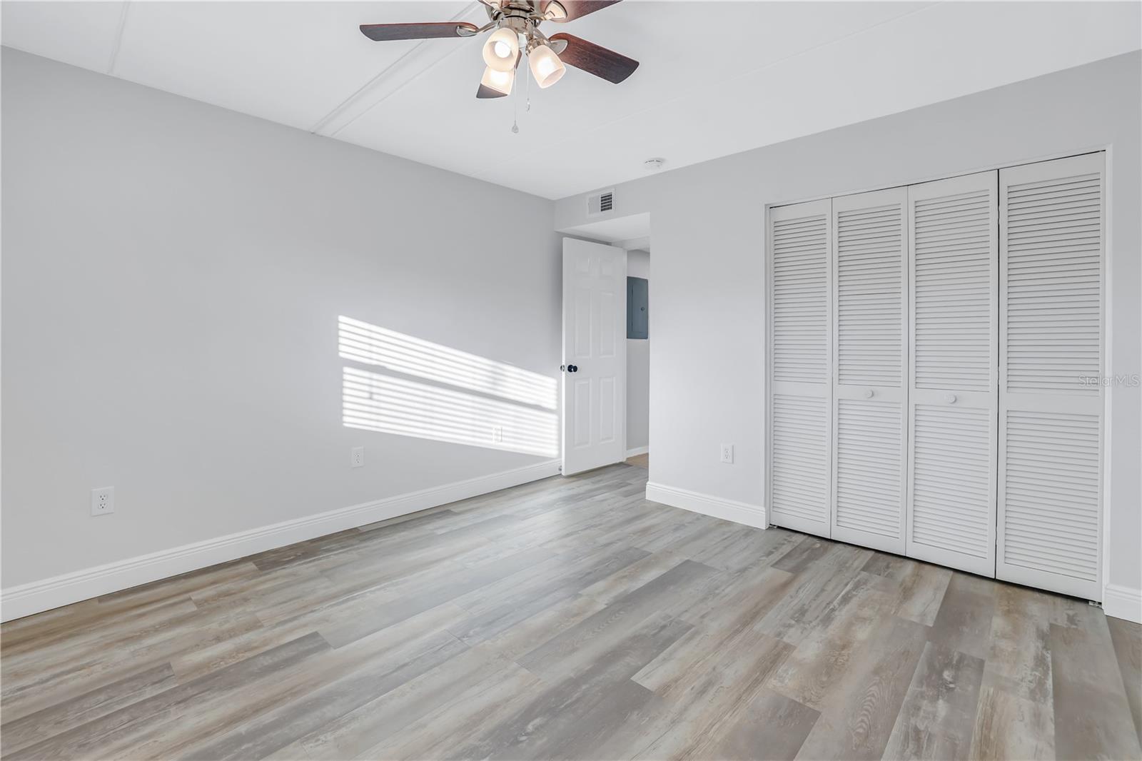 12300 PARK BLVD #103, SEMINOLE, FL, 33772