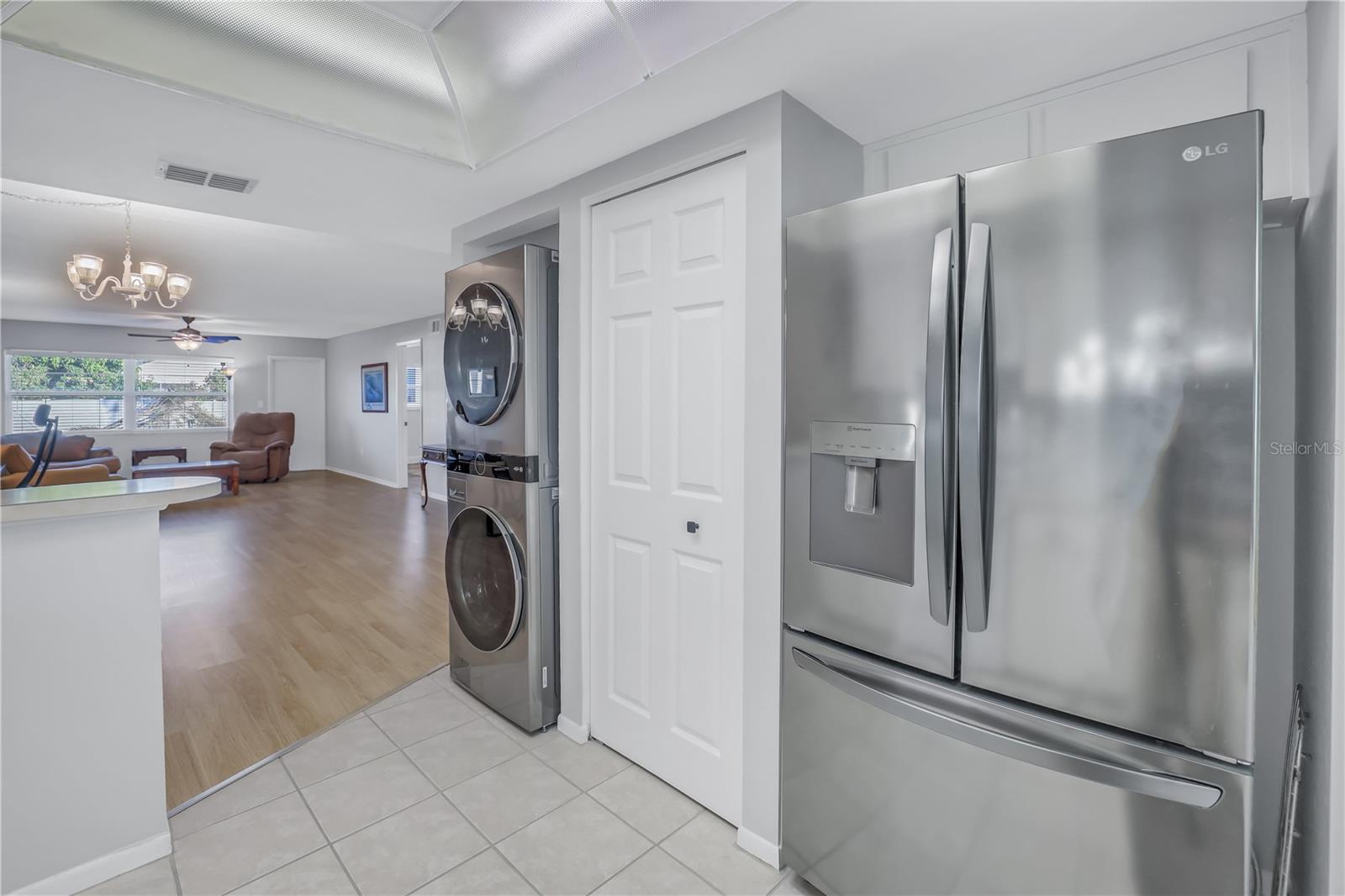 12300 PARK BLVD #103, SEMINOLE, FL, 33772