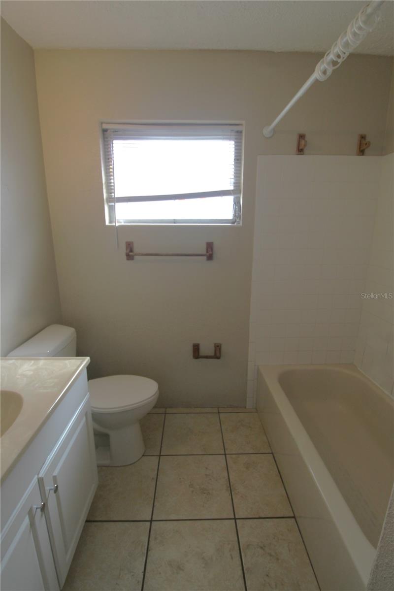 520 63RD AVE E, BRADENTON, FL, 34203