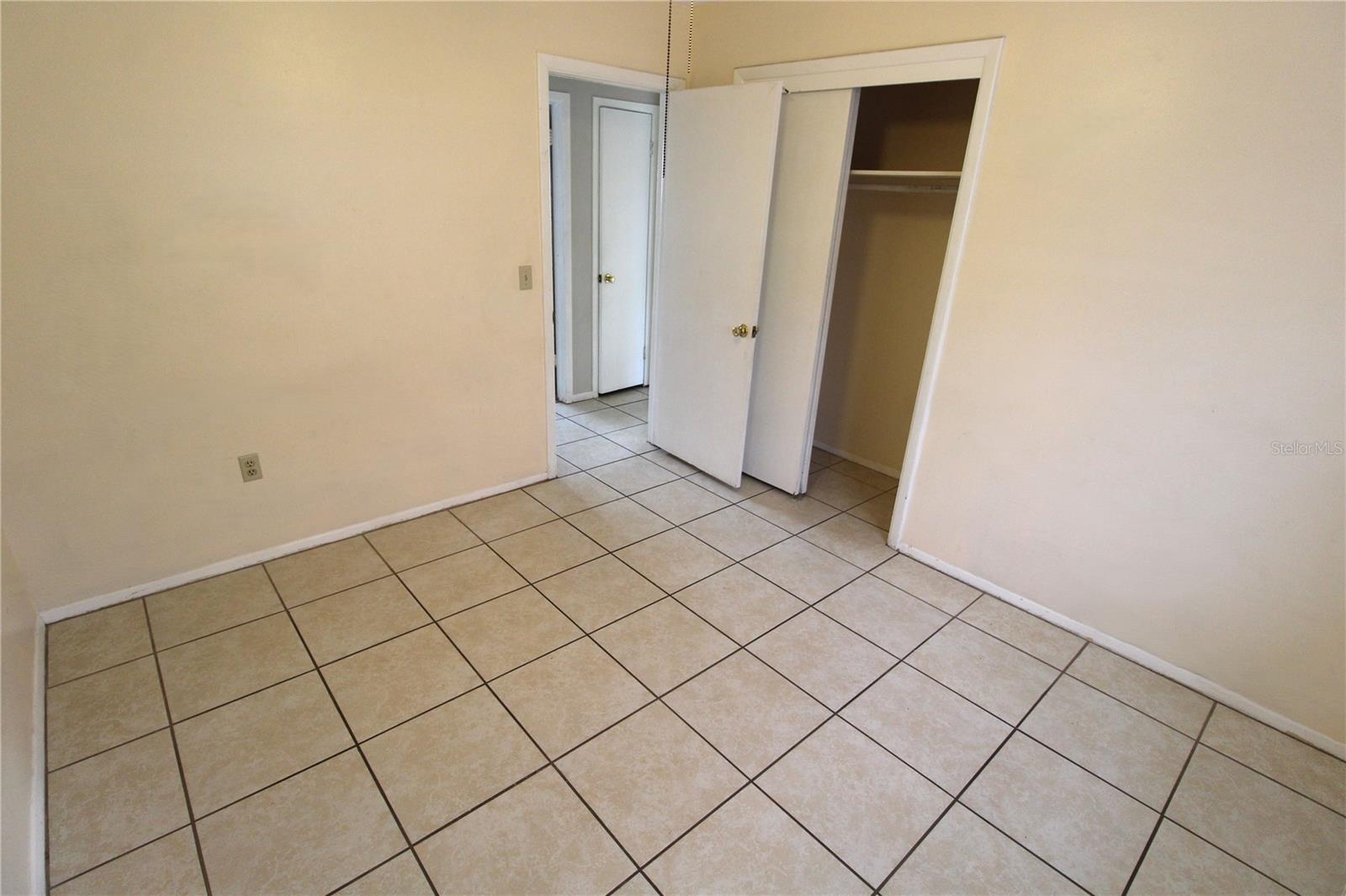 520 63RD AVE E, BRADENTON, FL, 34203