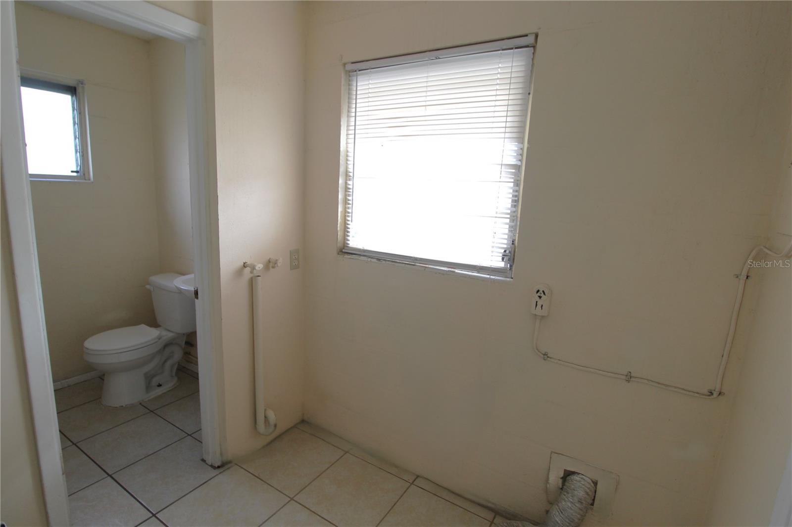 520 63RD AVE E, BRADENTON, FL, 34203