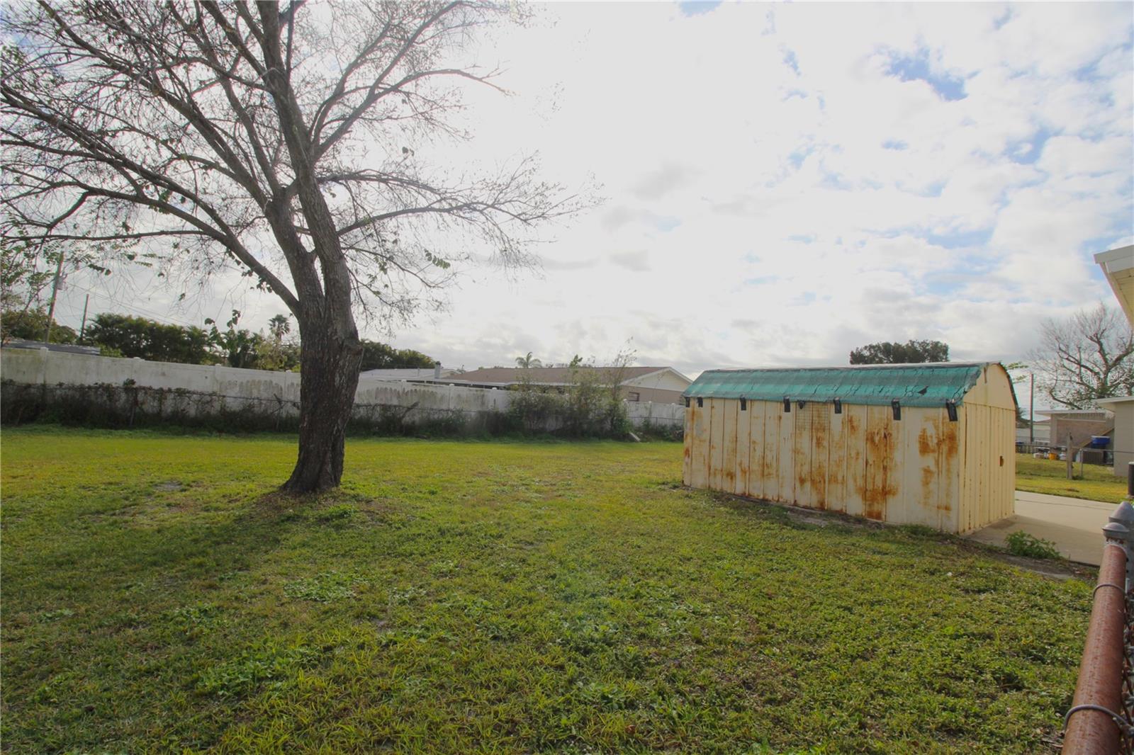 520 63RD AVE E, BRADENTON, FL, 34203