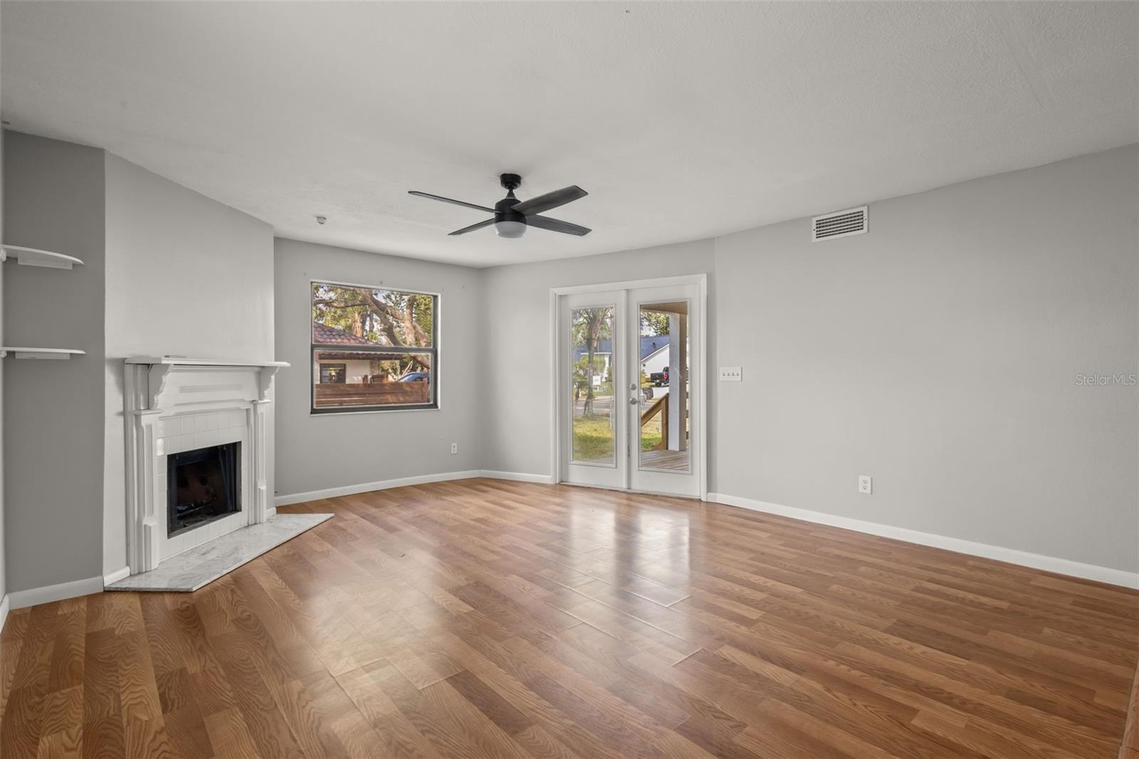 1321 RIVERSIDE DR, TARPON SPRINGS, FL, 34689