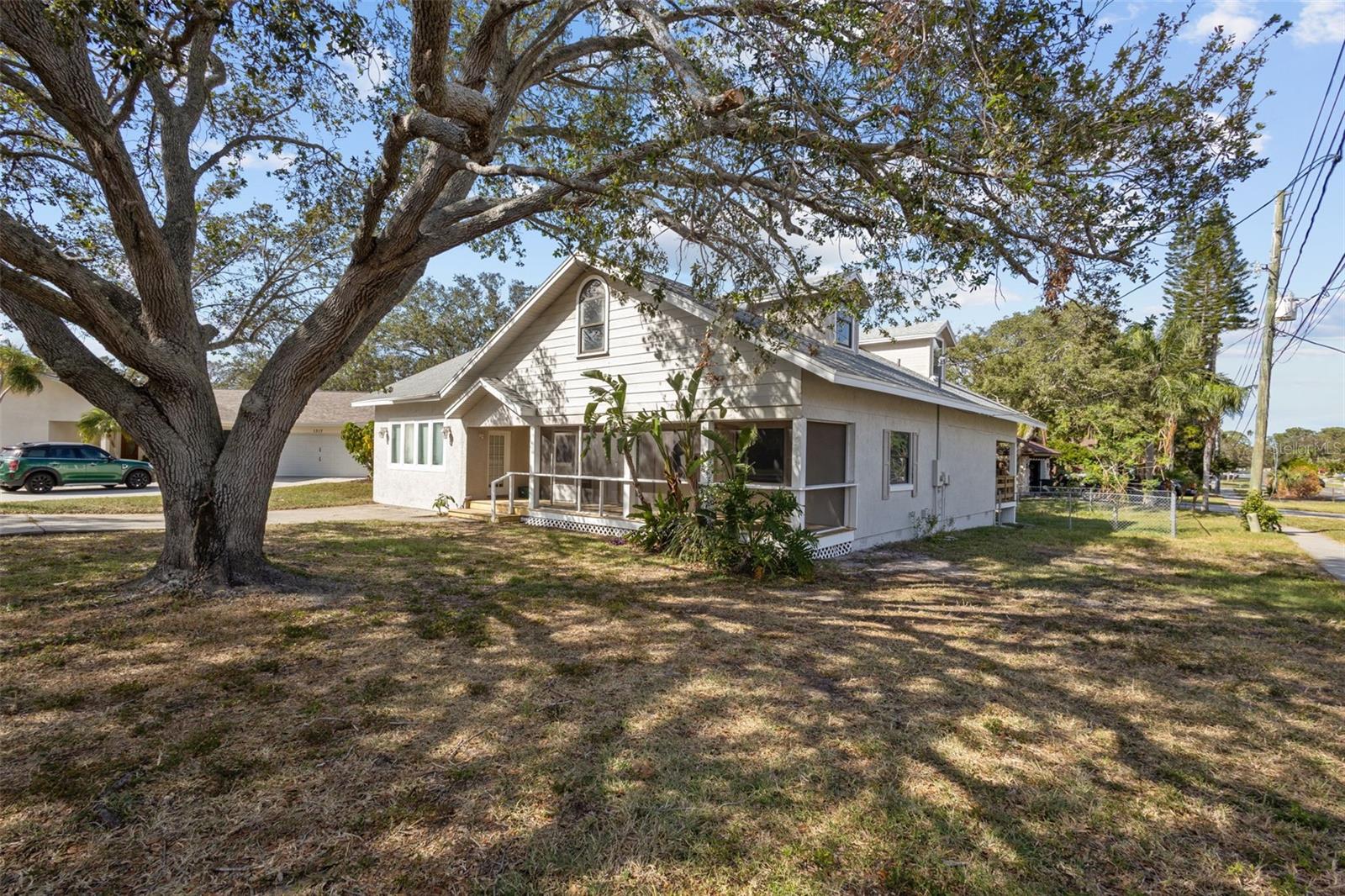 1321 RIVERSIDE DR, TARPON SPRINGS, FL, 34689