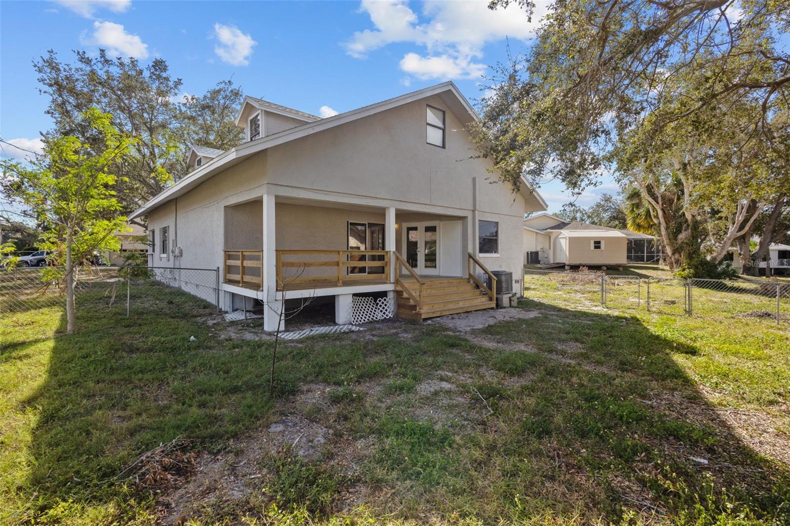 1321 RIVERSIDE DR, TARPON SPRINGS, FL, 34689