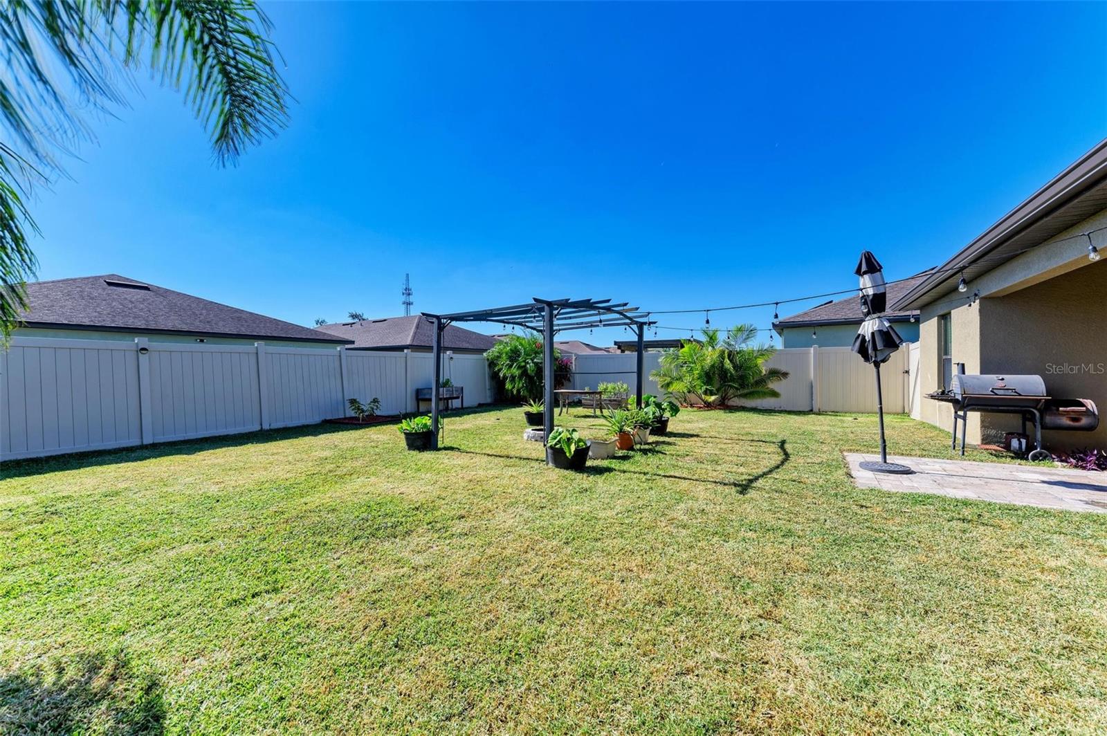 925 WYNNMERE WALK AVE, RUSKIN, FL, 33570