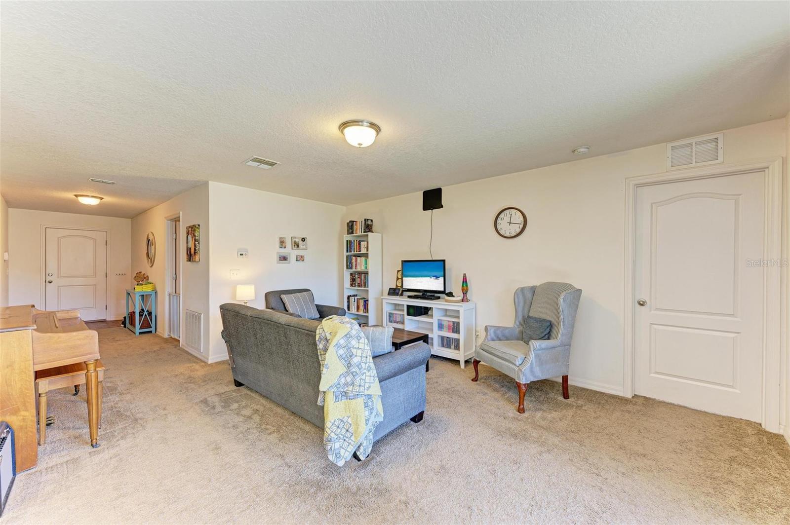 925 WYNNMERE WALK AVE, RUSKIN, FL, 33570