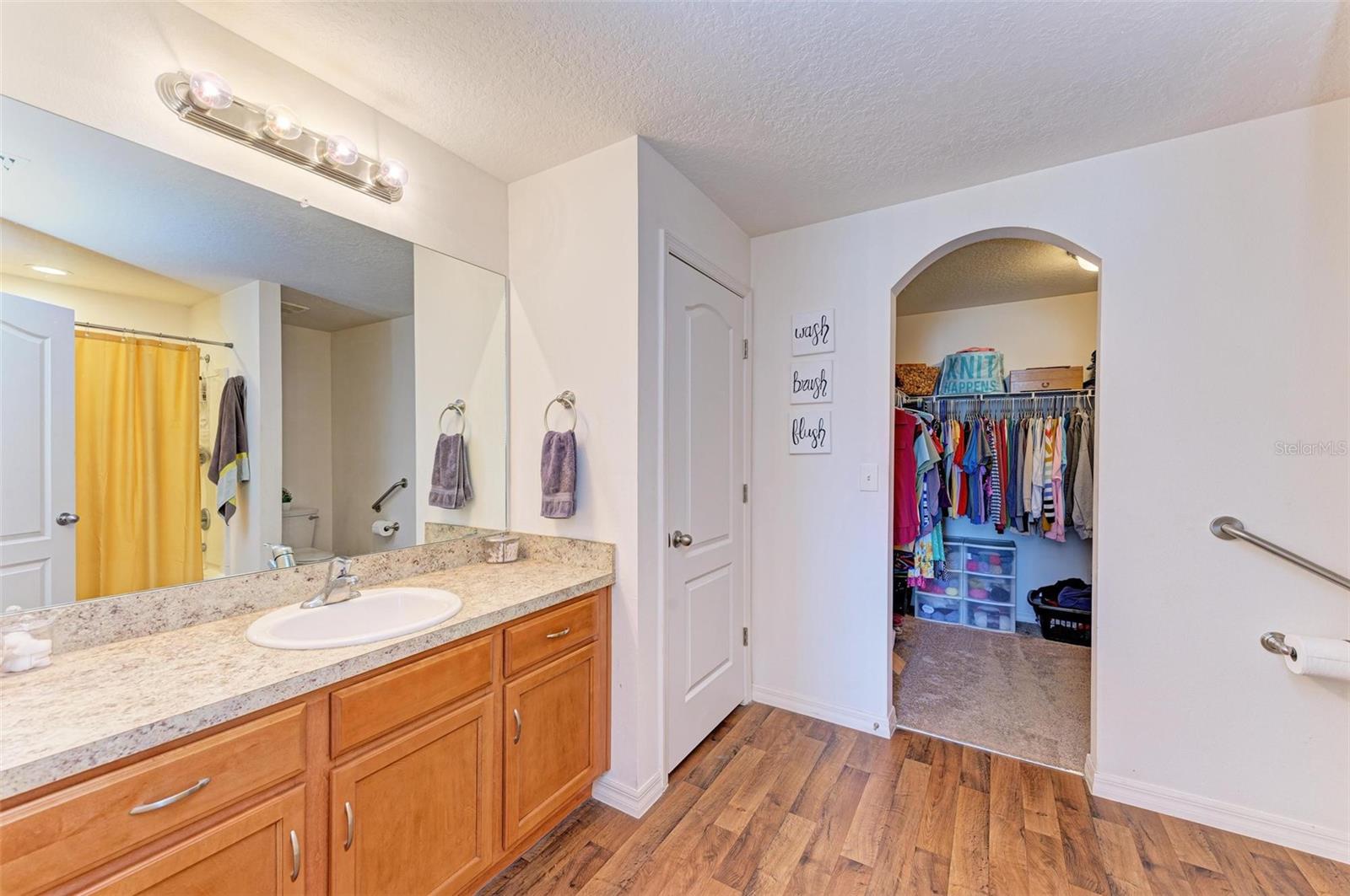 925 WYNNMERE WALK AVE, RUSKIN, FL, 33570