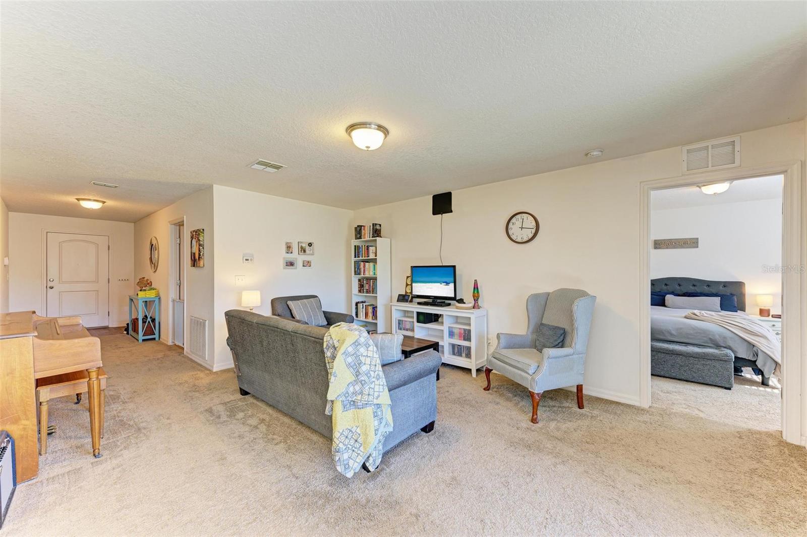 925 WYNNMERE WALK AVE, RUSKIN, FL, 33570