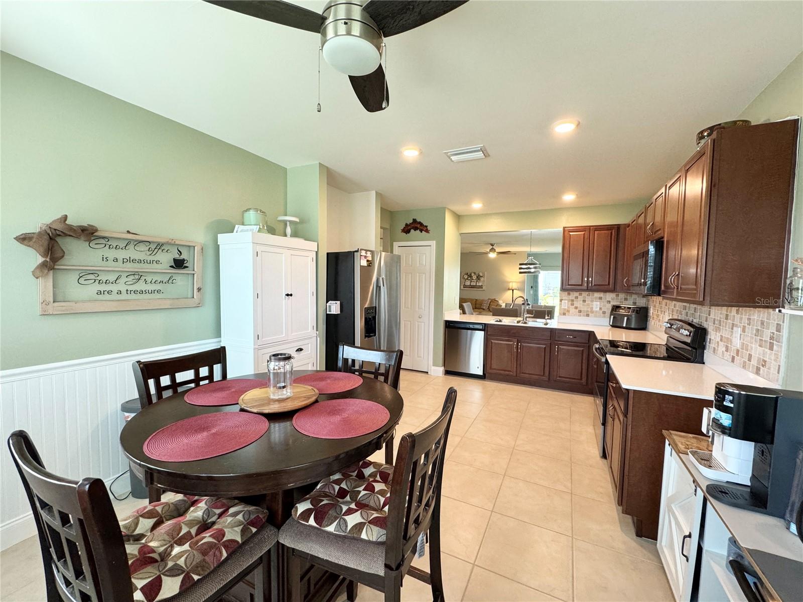 3648 PEBBLE TER, PUNTA GORDA, FL, 33980