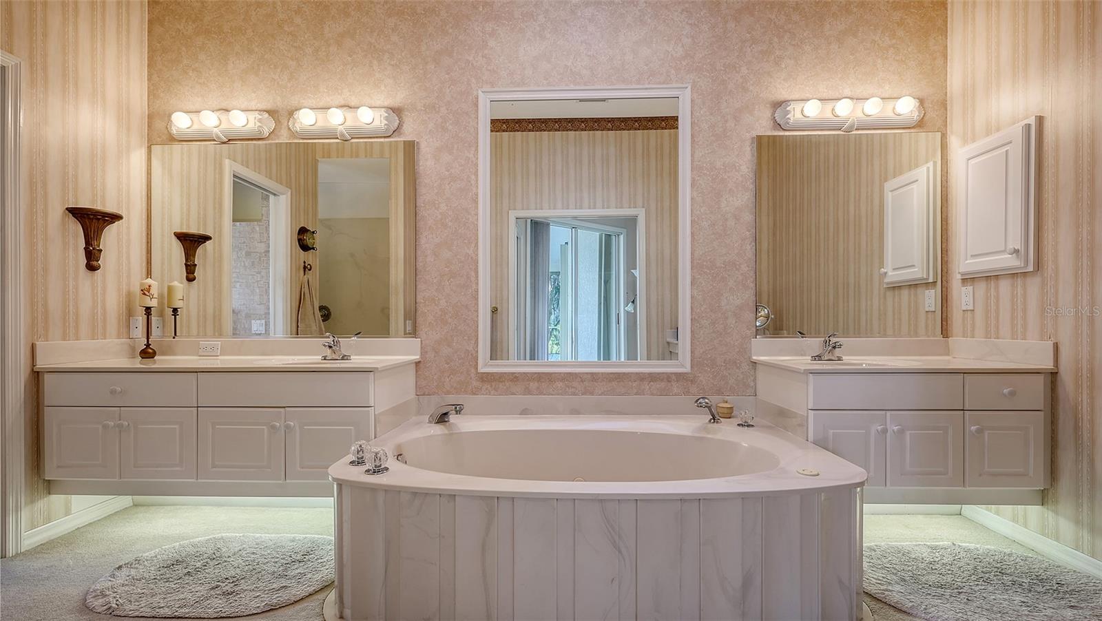6602 SEVEN PINES DR, BRADENTON, FL, 34203