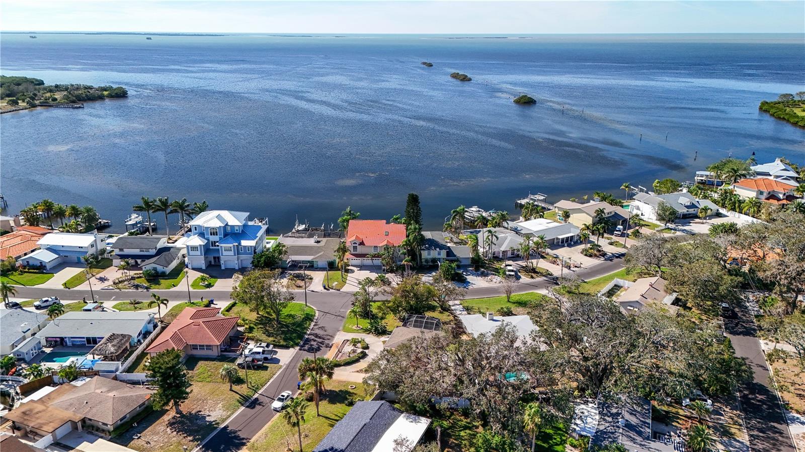 209 WESTWINDS DR, PALM HARBOR, FL, 34683