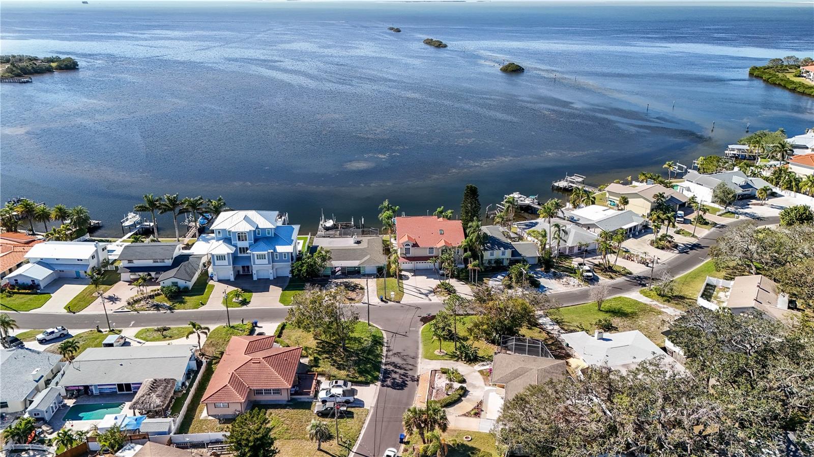209 WESTWINDS DR, PALM HARBOR, FL, 34683