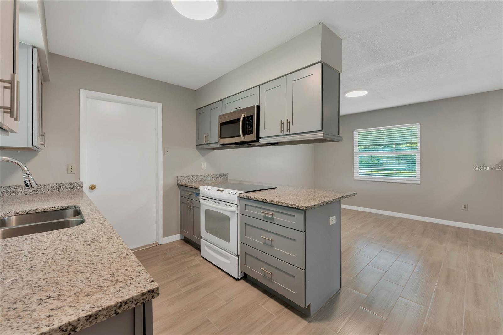 7634 NOLTON WAY, ORLANDO, FL, 32822