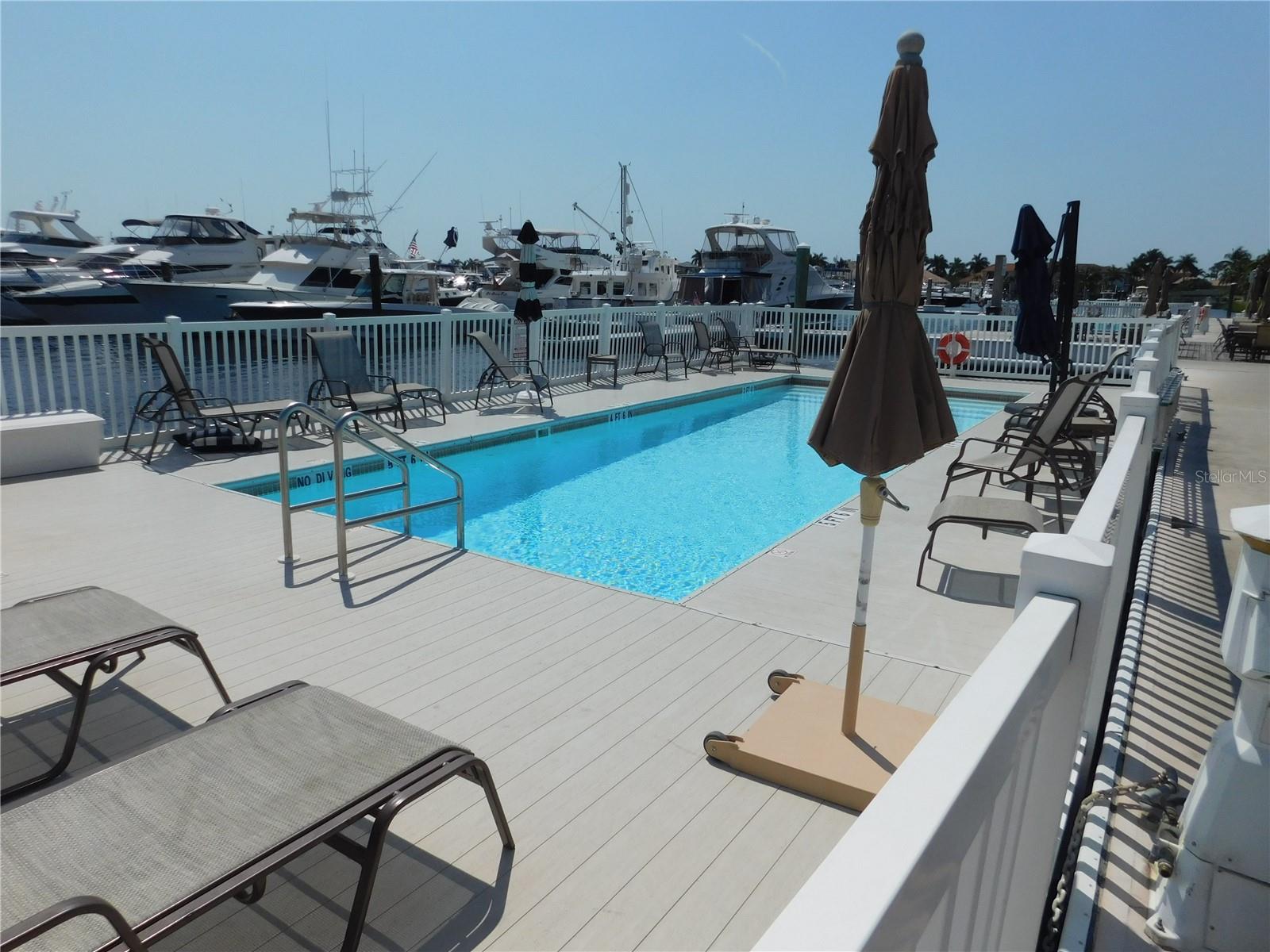 102 RIVIERA DUNES WAY #N-13, PALMETTO, FL, 34221