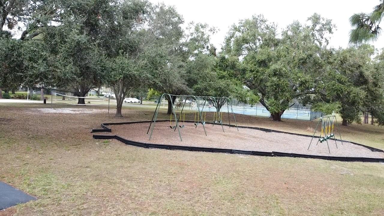 915 ROLLING HILLS DR, PALM HARBOR, FL, 34683