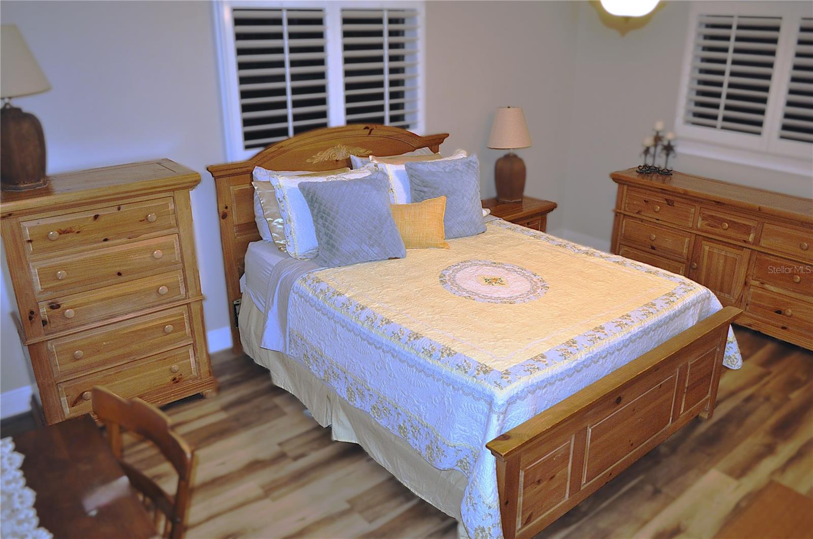 915 ROLLING HILLS DR, PALM HARBOR, FL, 34683