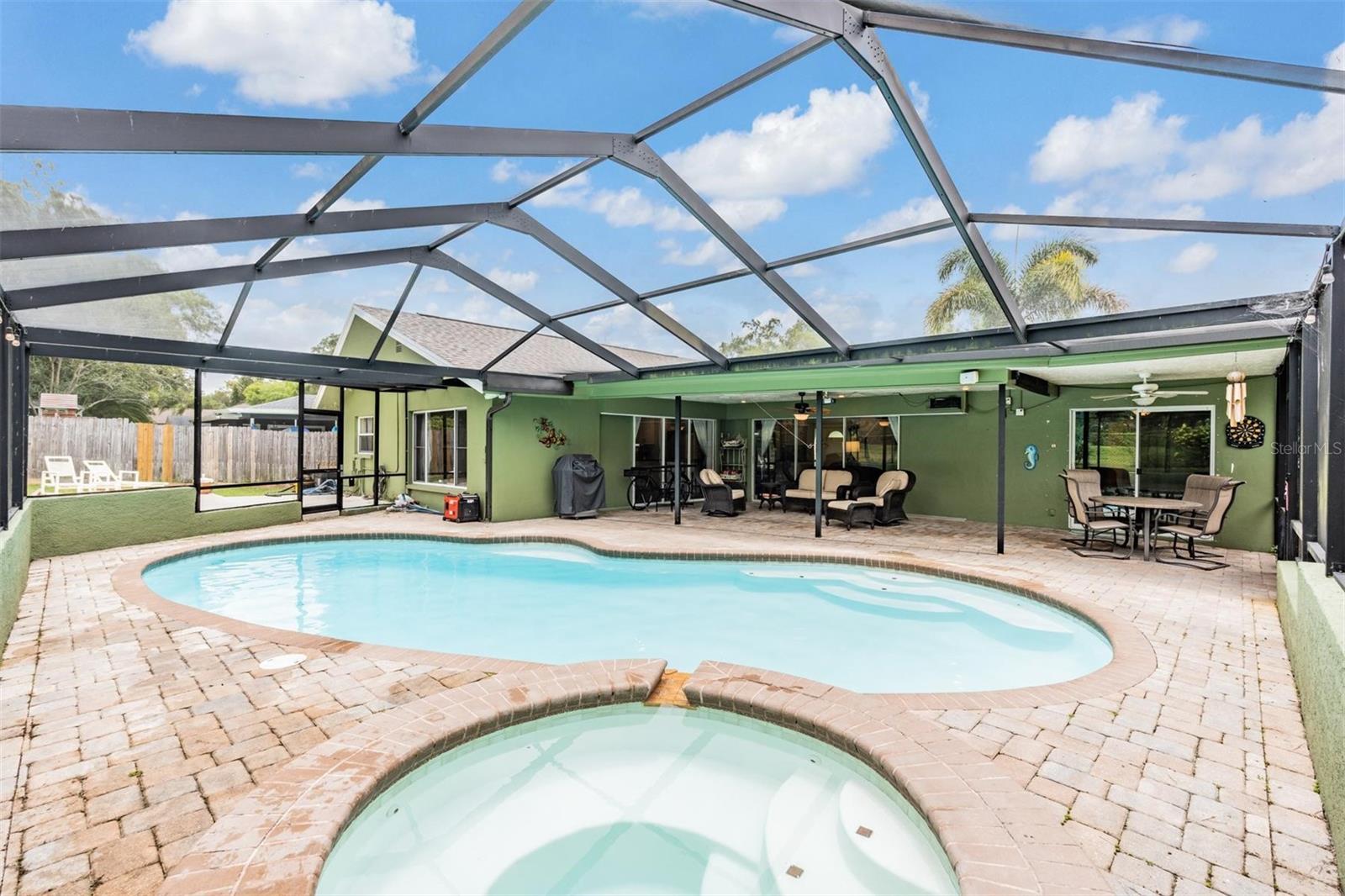 3018 PRESTIGE DR, CLEARWATER, FL, 33759