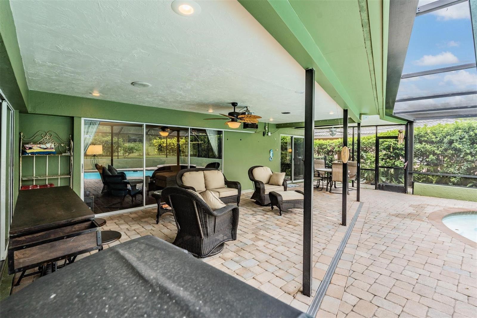 3018 PRESTIGE DR, CLEARWATER, FL, 33759
