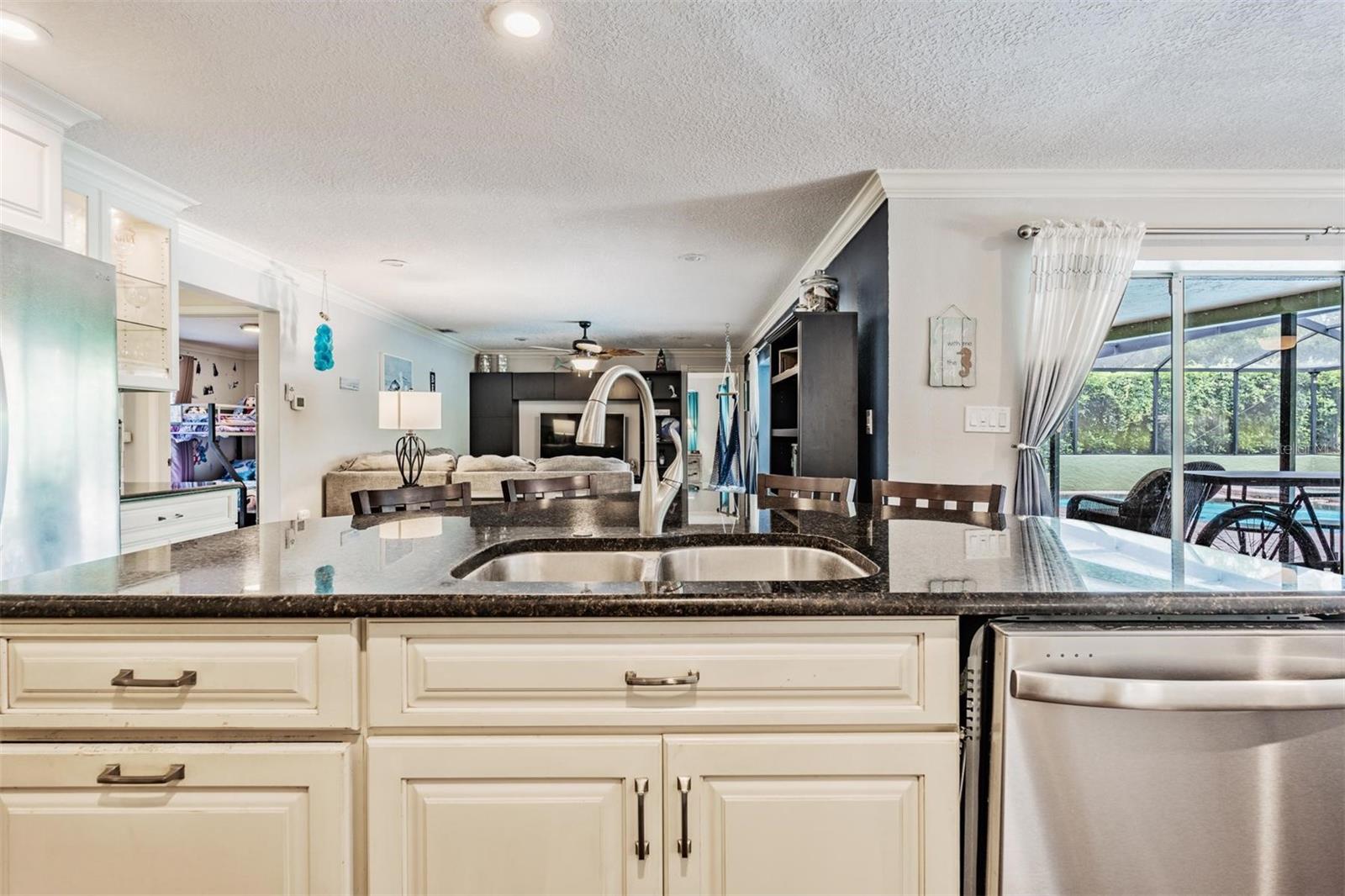 3018 PRESTIGE DR, CLEARWATER, FL, 33759