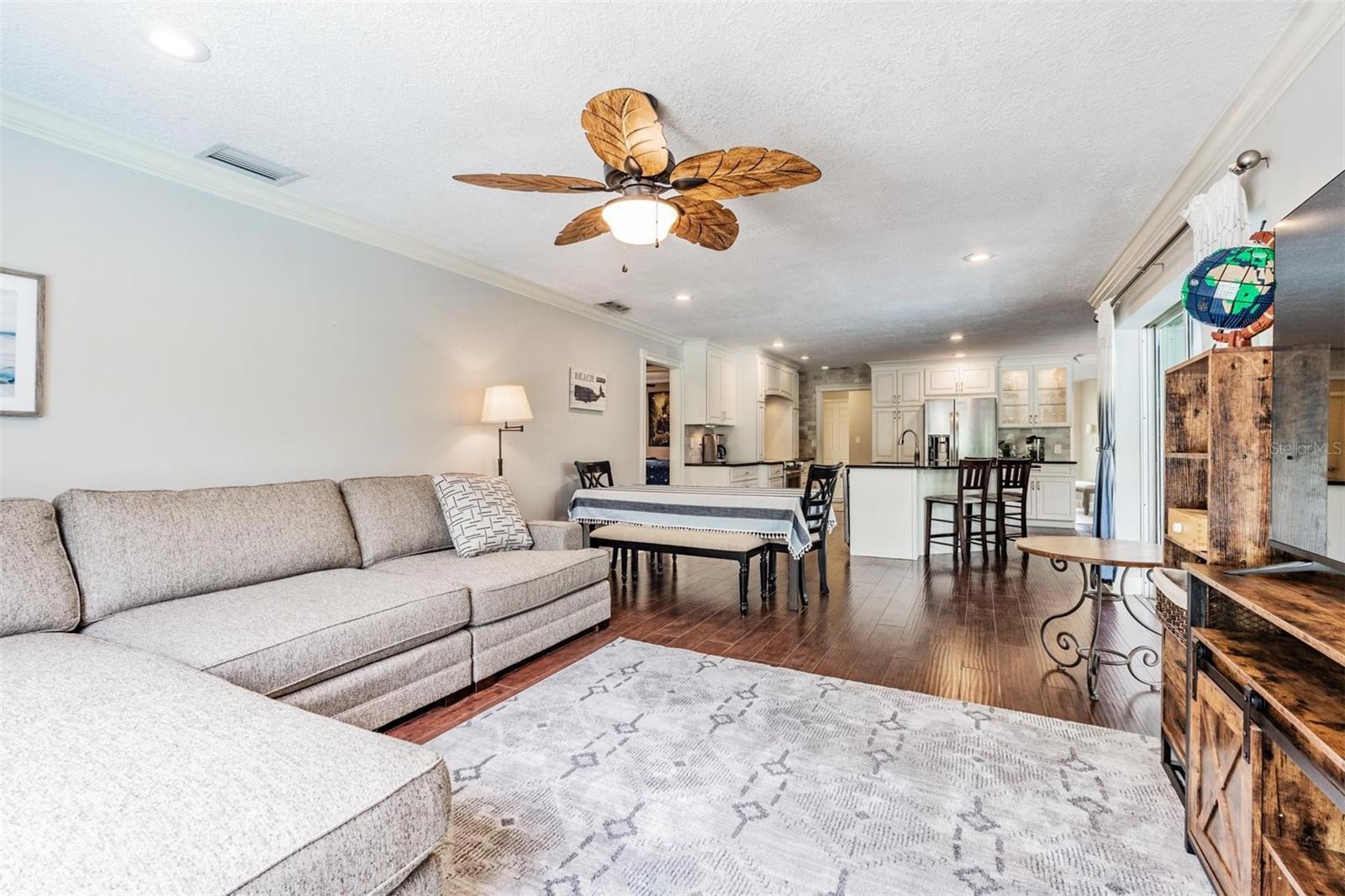 3018 PRESTIGE DR, CLEARWATER, FL, 33759