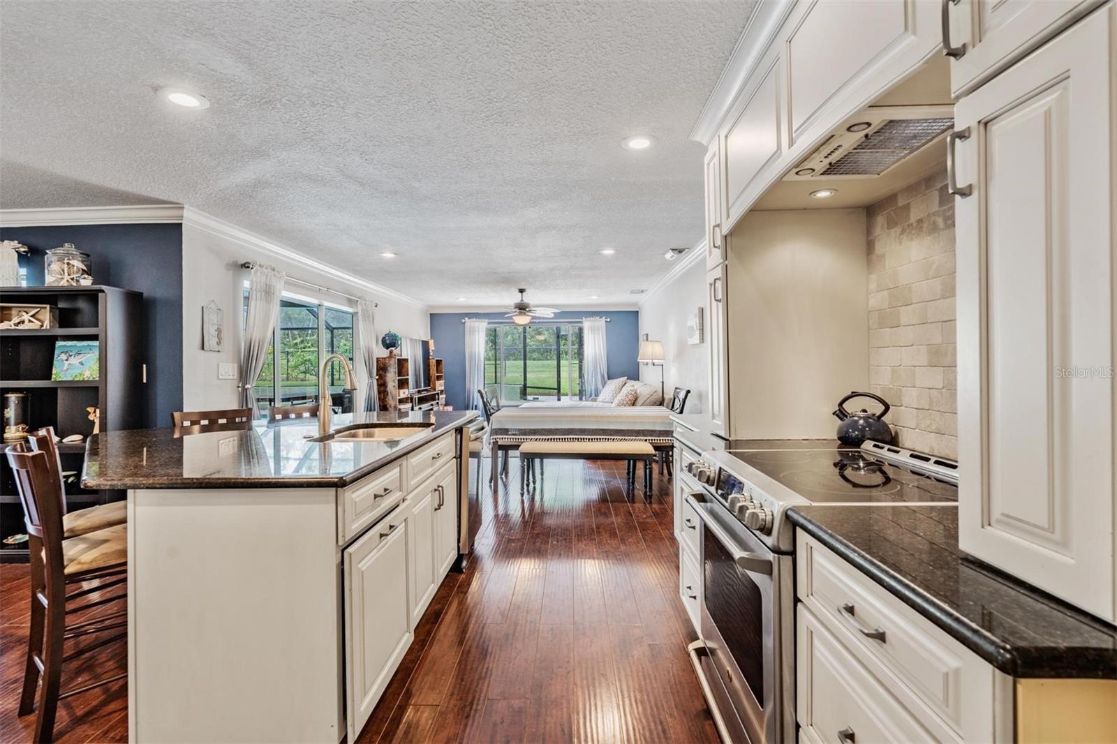 3018 PRESTIGE DR, CLEARWATER, FL, 33759