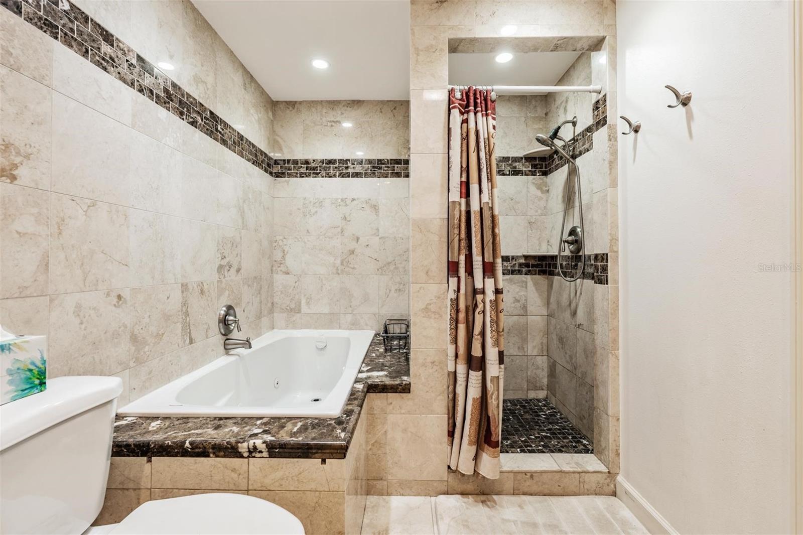 3018 PRESTIGE DR, CLEARWATER, FL, 33759